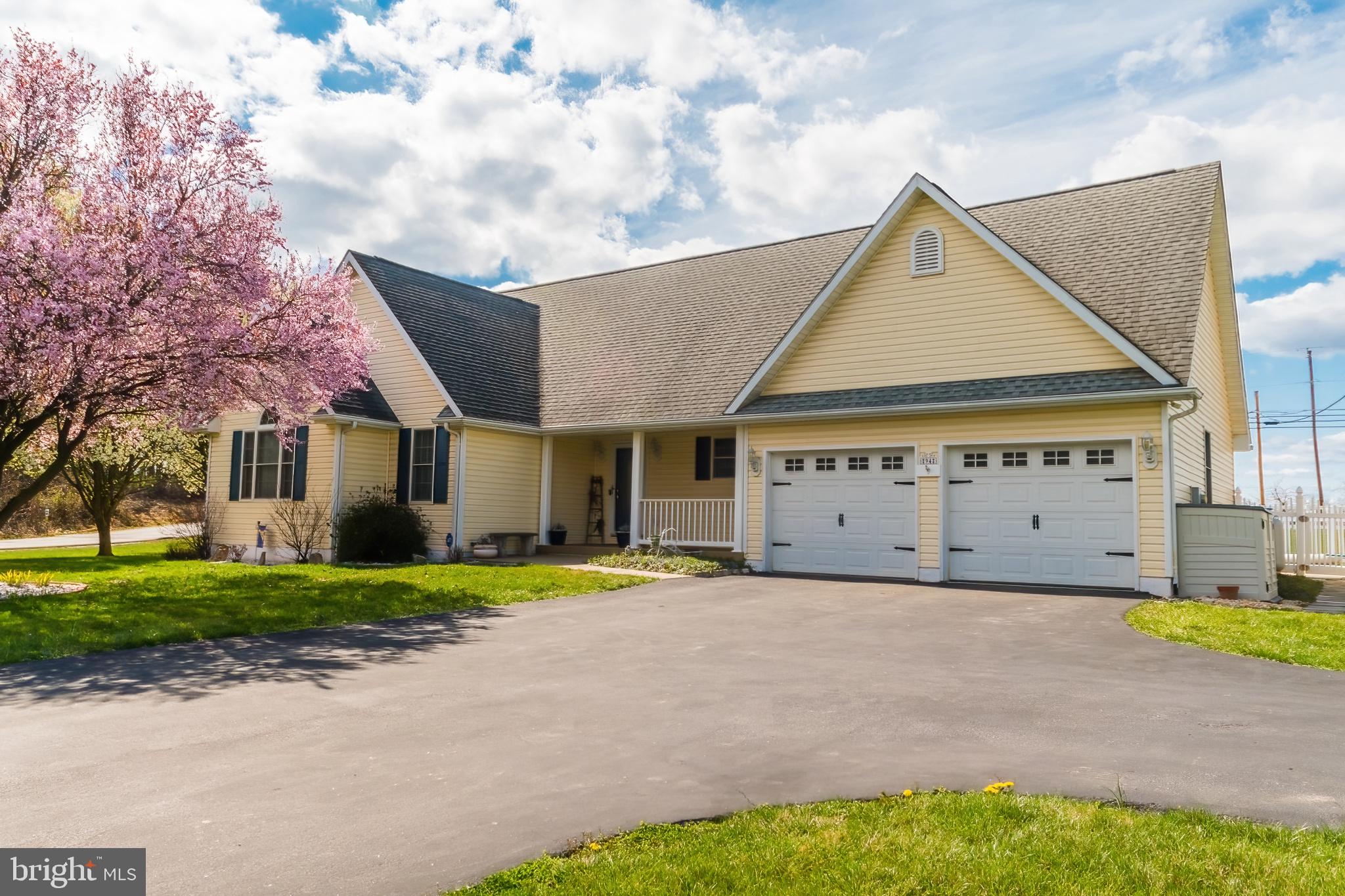 CLAYMONT CHASE - Residential