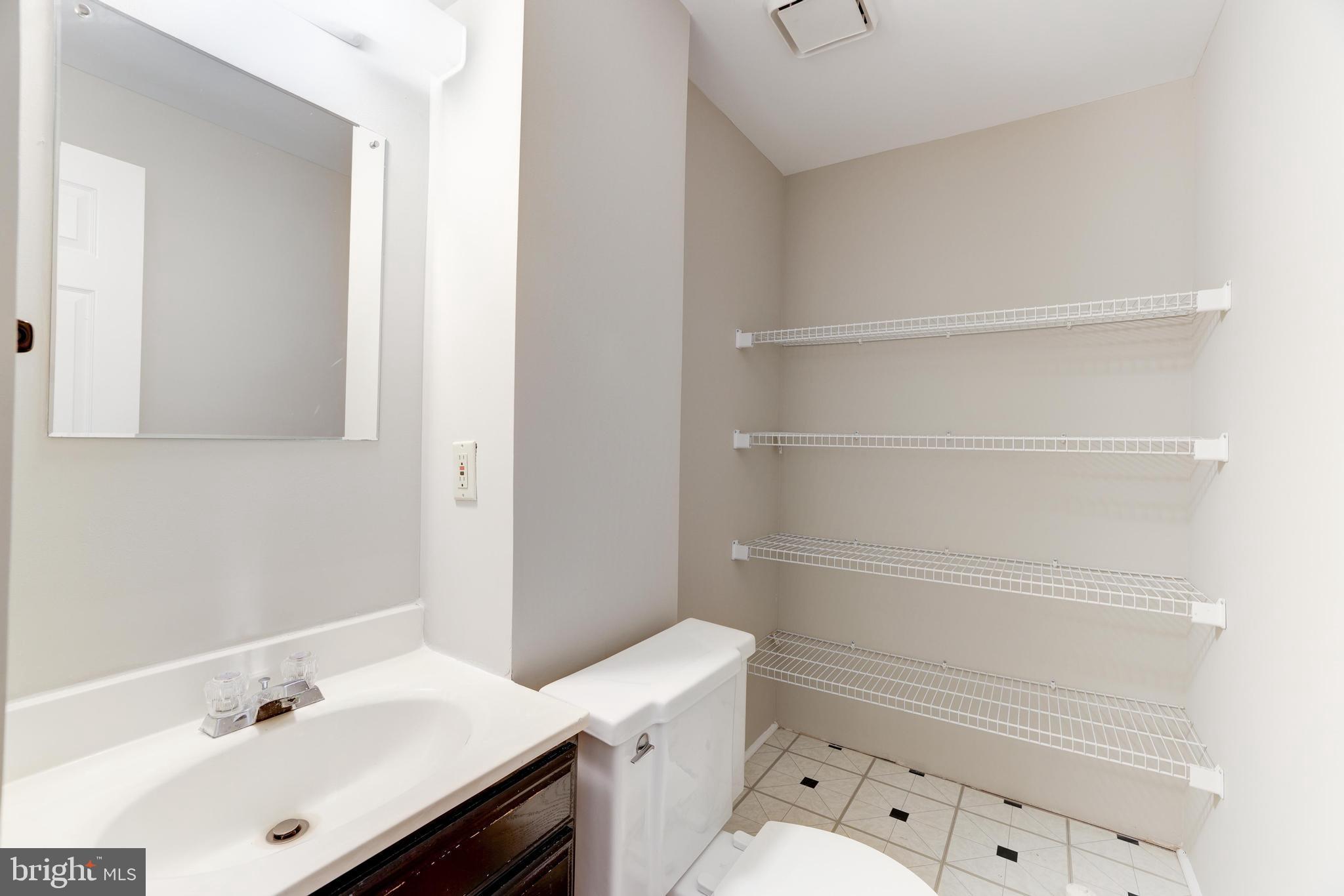 FOXFIELD - Residential Lease