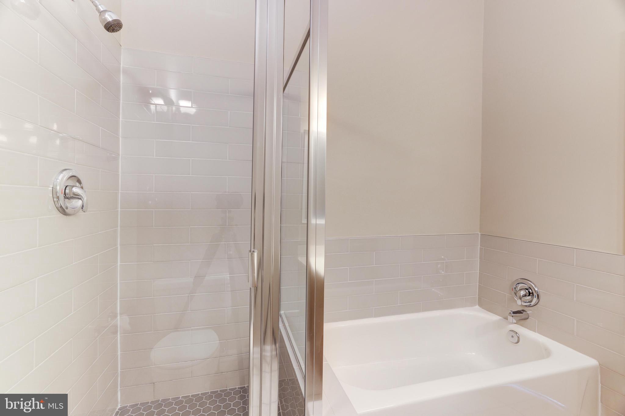 FOXFIELD - Residential Lease