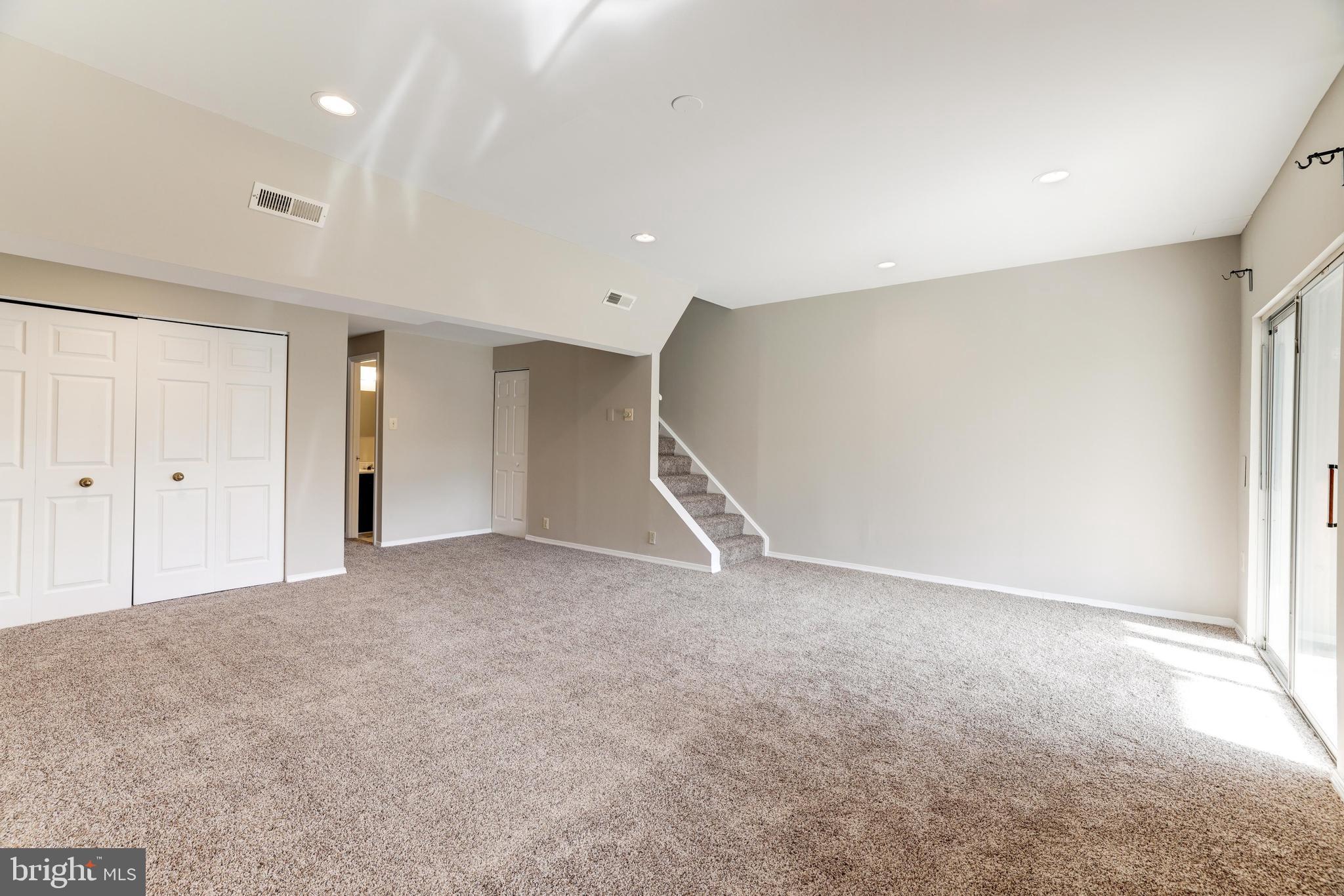 FOXFIELD - Residential Lease