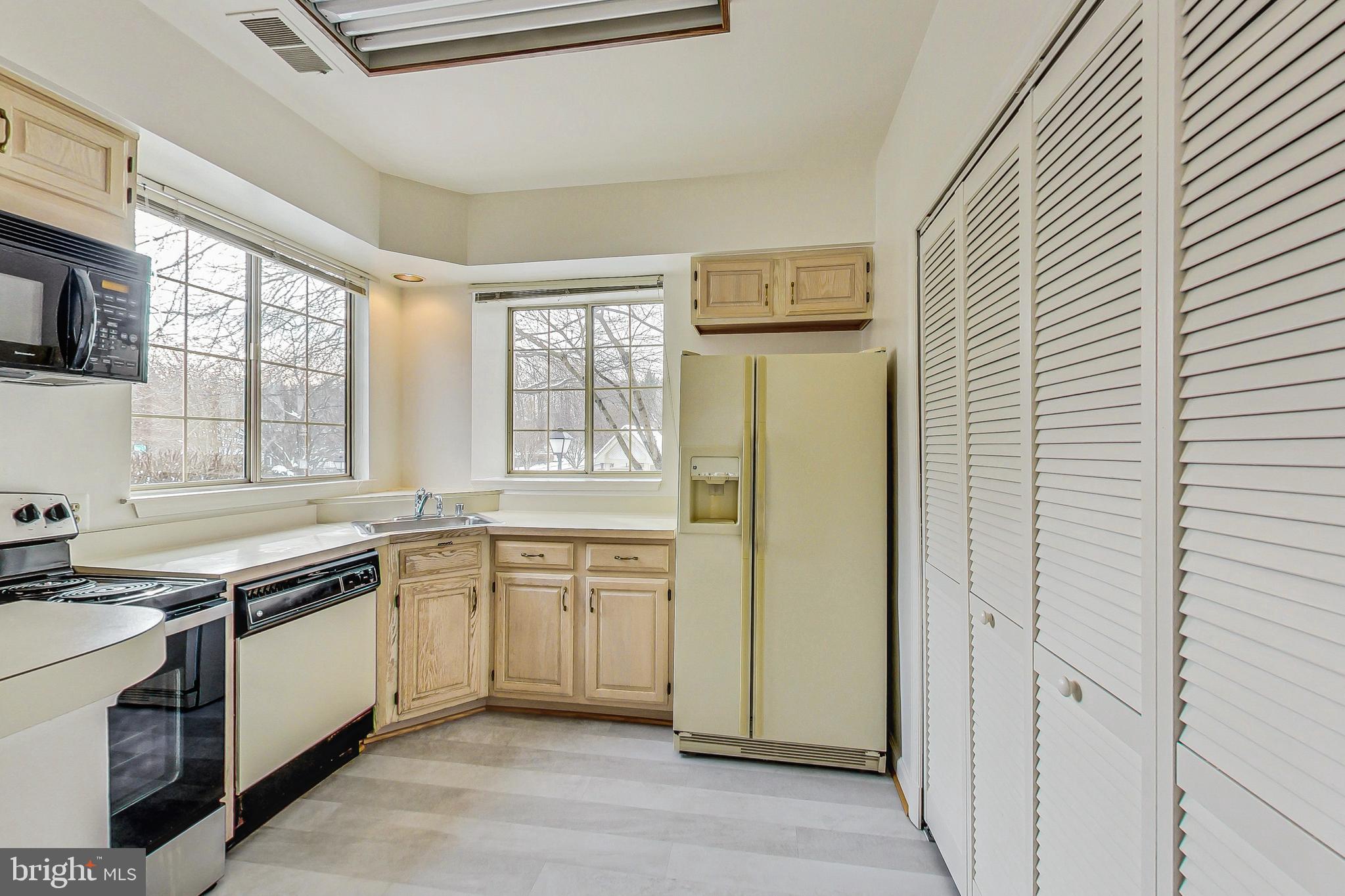 BENTLEY PLACE - Residential