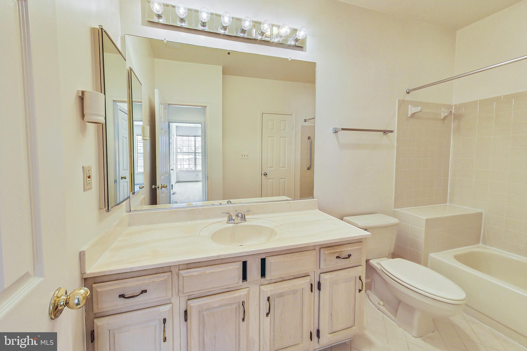 BENTLEY PLACE - Residential