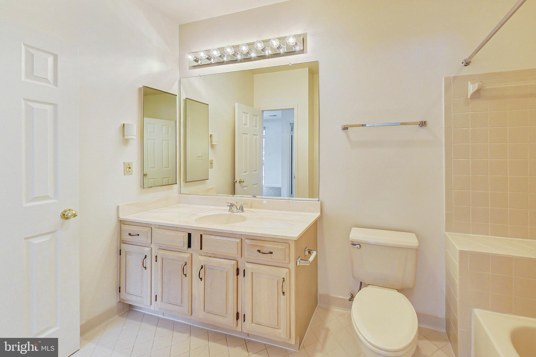 BENTLEY PLACE - Residential