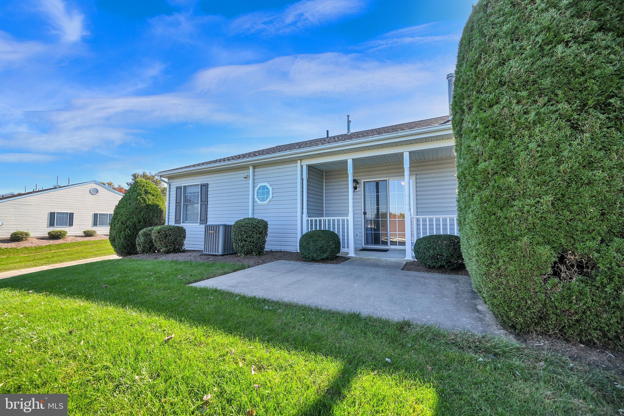 LONGSTOWN VILLAGE - Residential