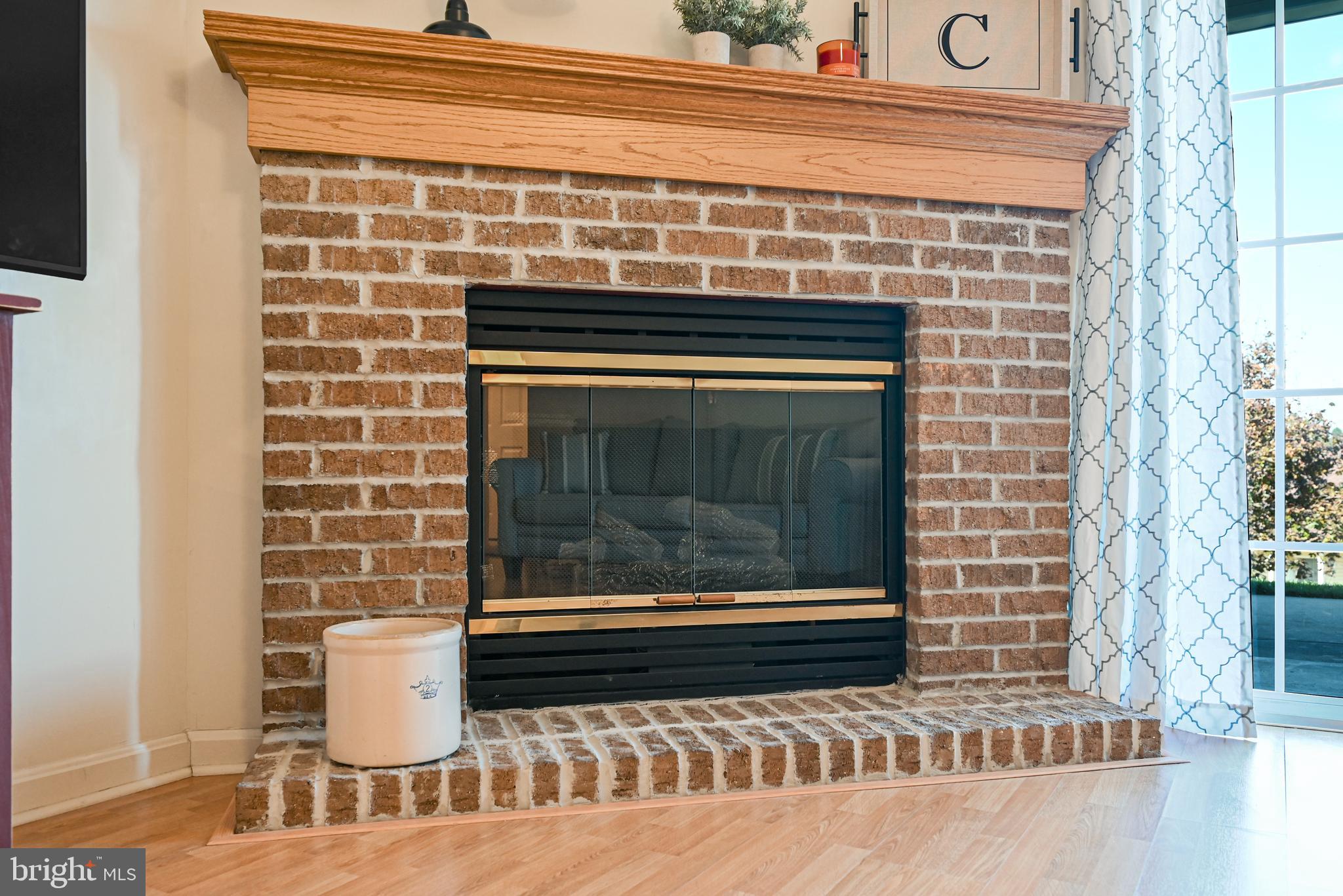 LONGSTOWN VILLAGE - Residential