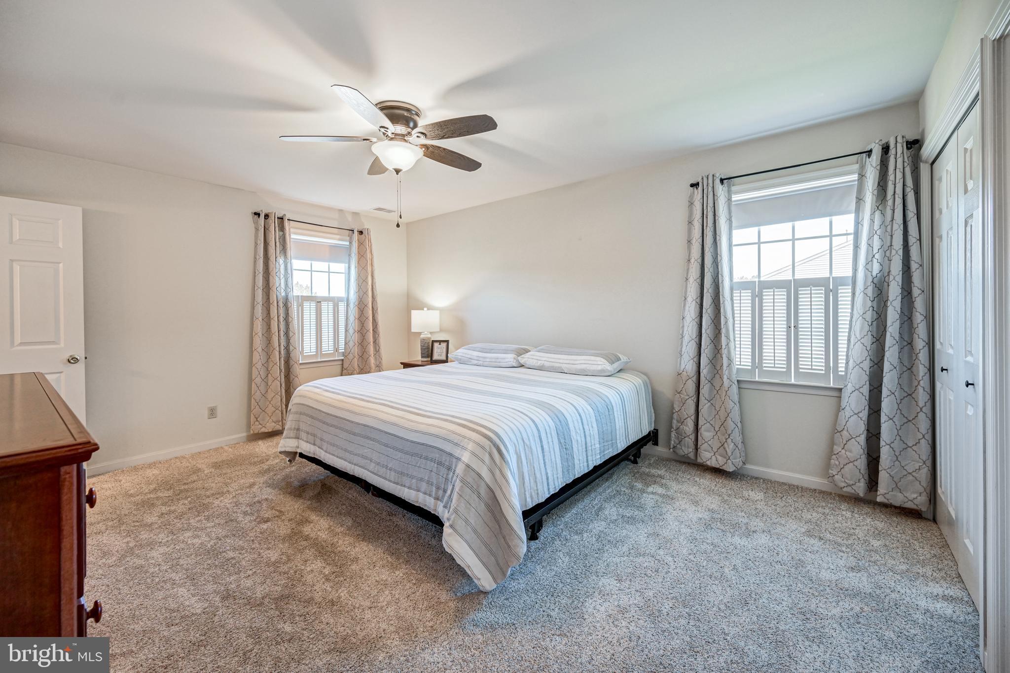 LONGSTOWN VILLAGE - Residential