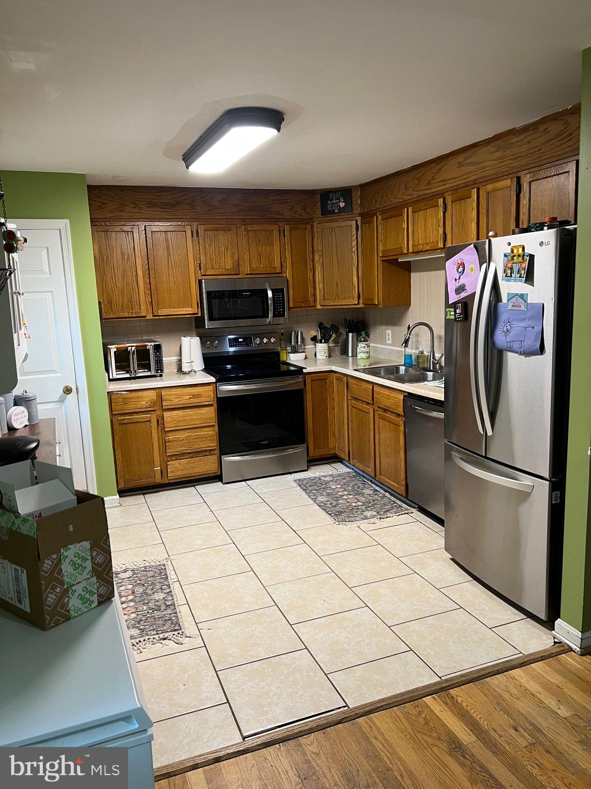 209 OVERLOOK COURT