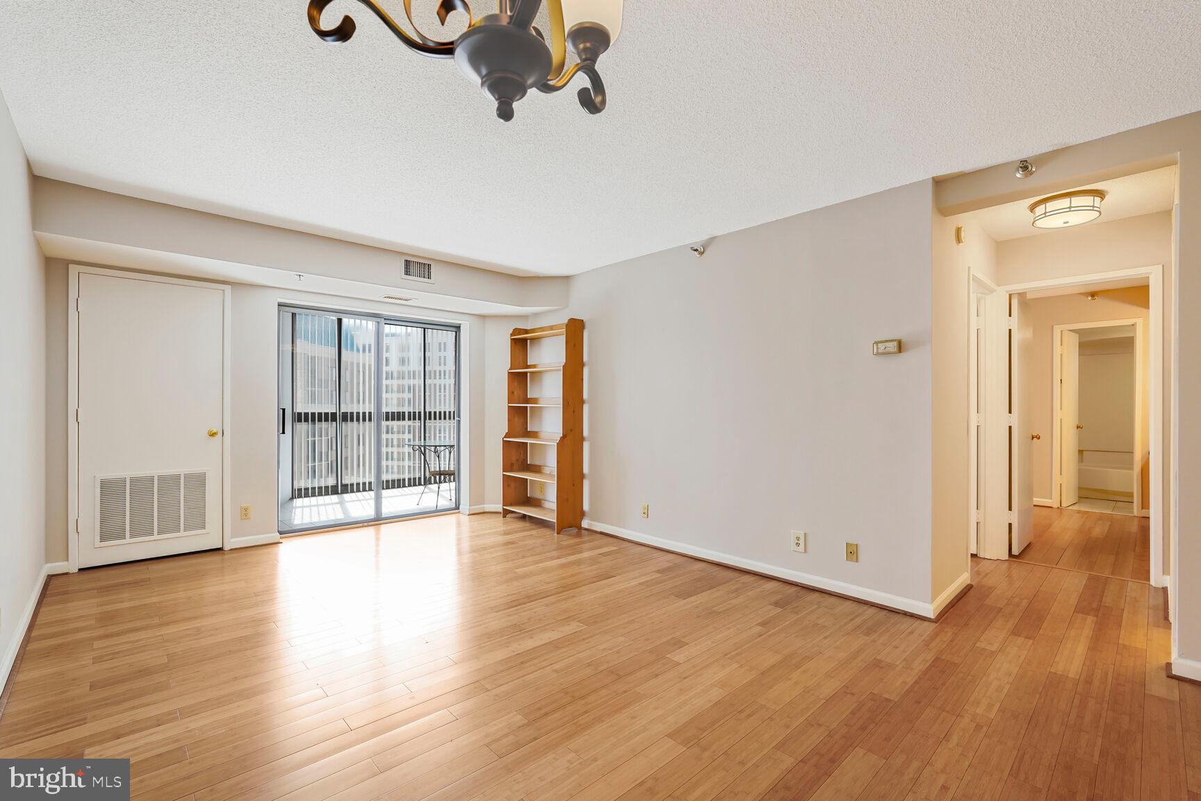 ALTA VISTA - Residential Lease