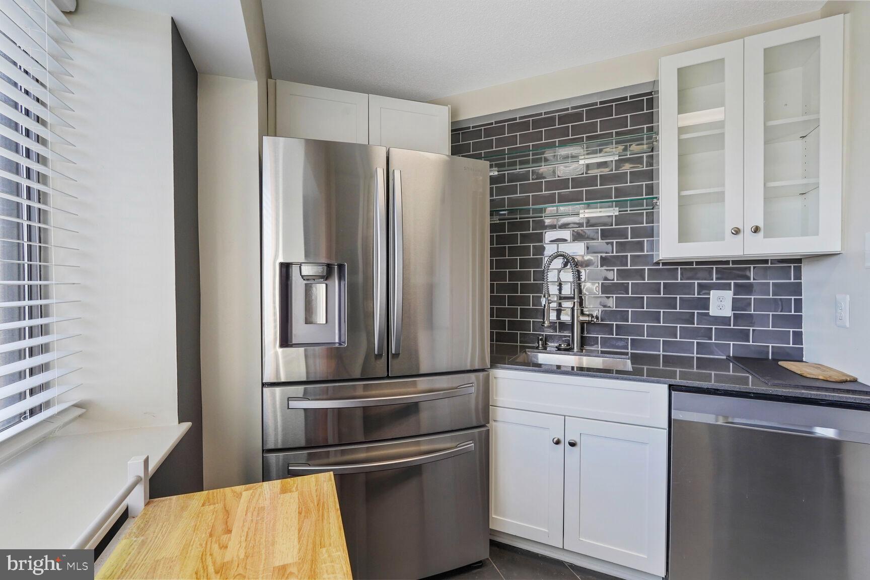 ALTA VISTA - Residential Lease