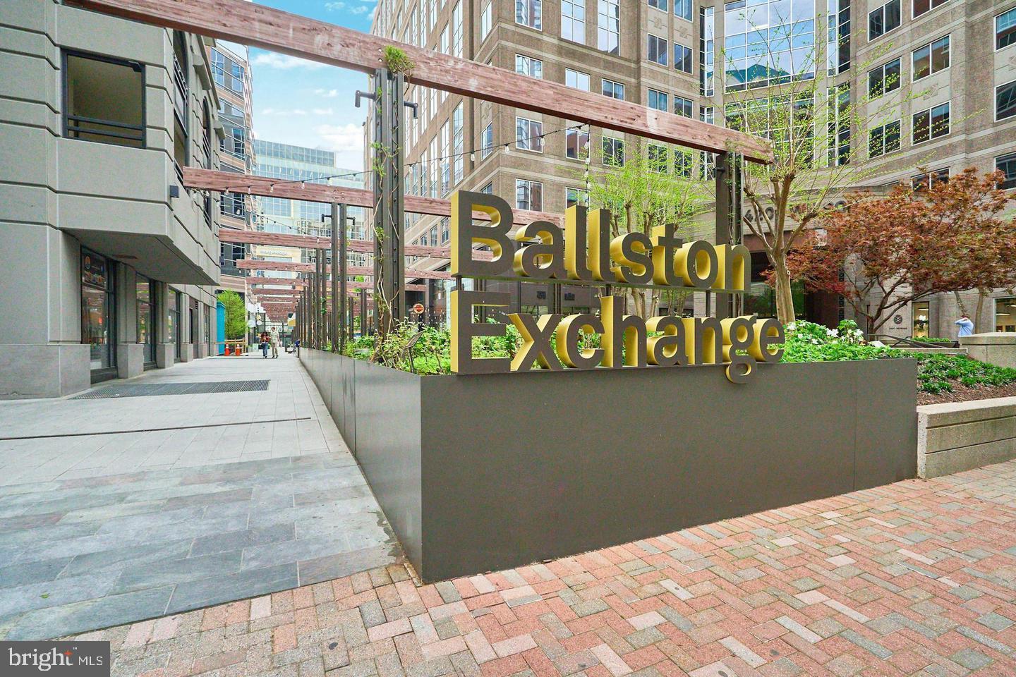 ALTA VISTA - Residential Lease