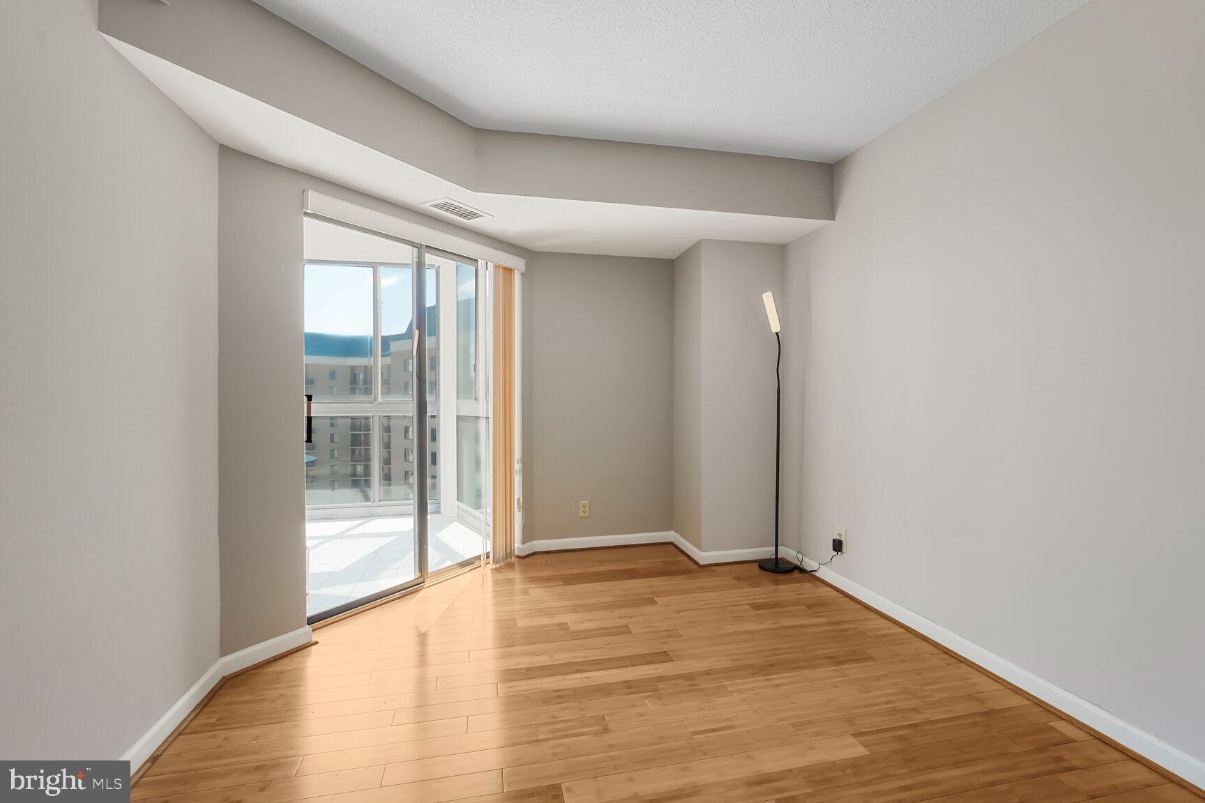 ALTA VISTA - Residential Lease