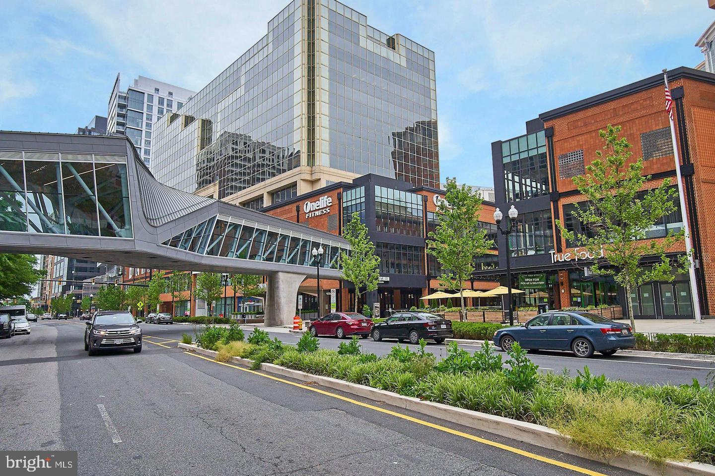 ALTA VISTA - Residential Lease