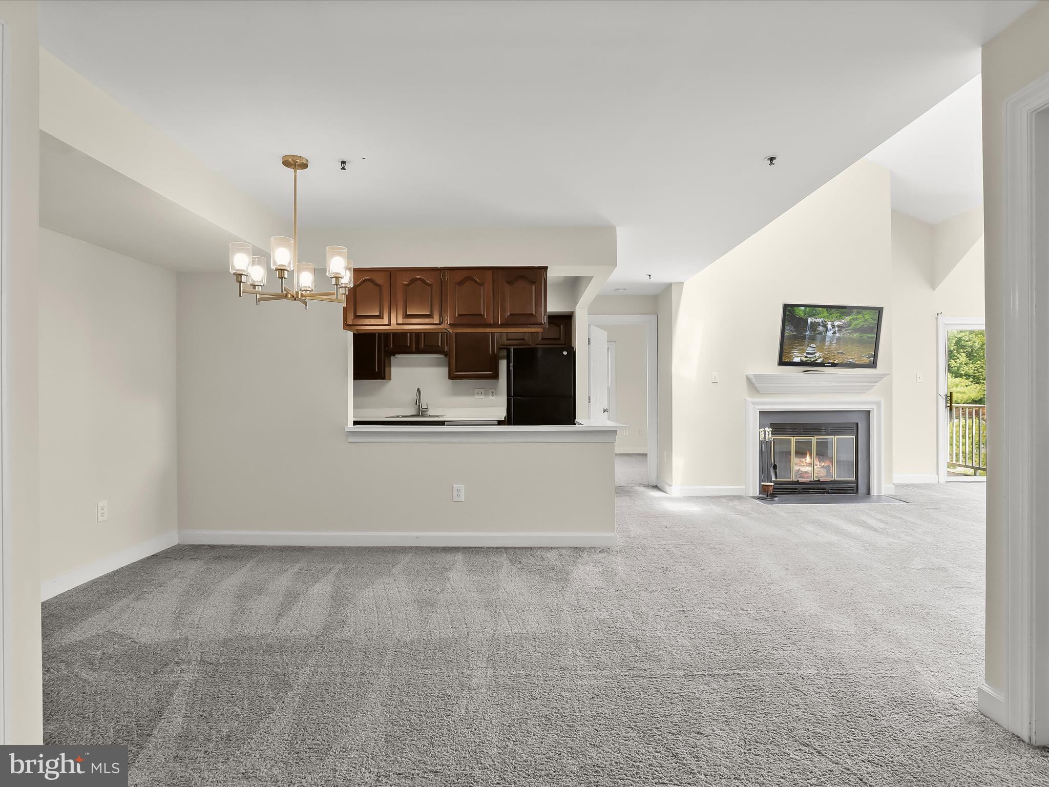 904 MARTELL COURT L 904-L