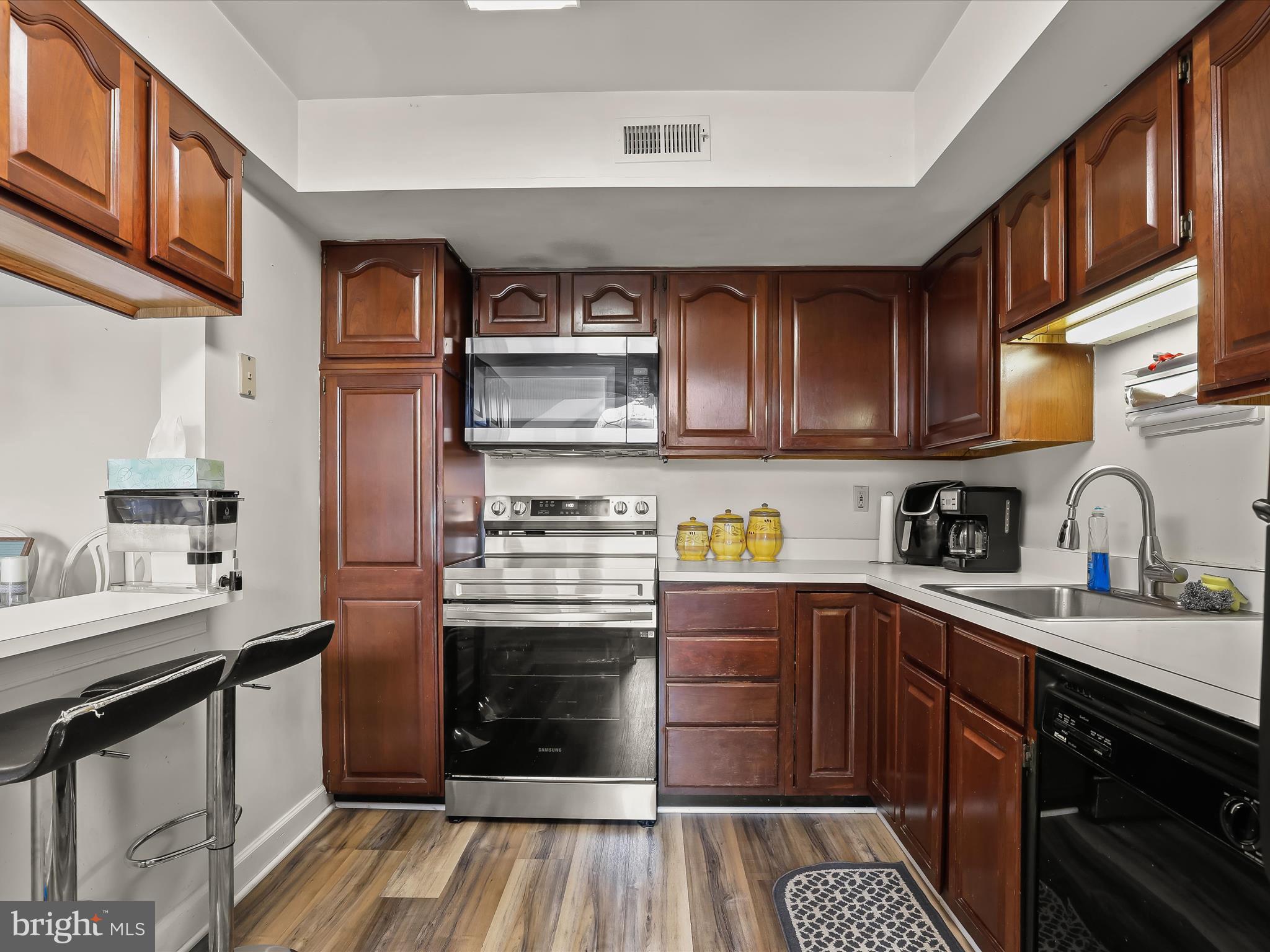 BRENTWOOD PARK - Residential