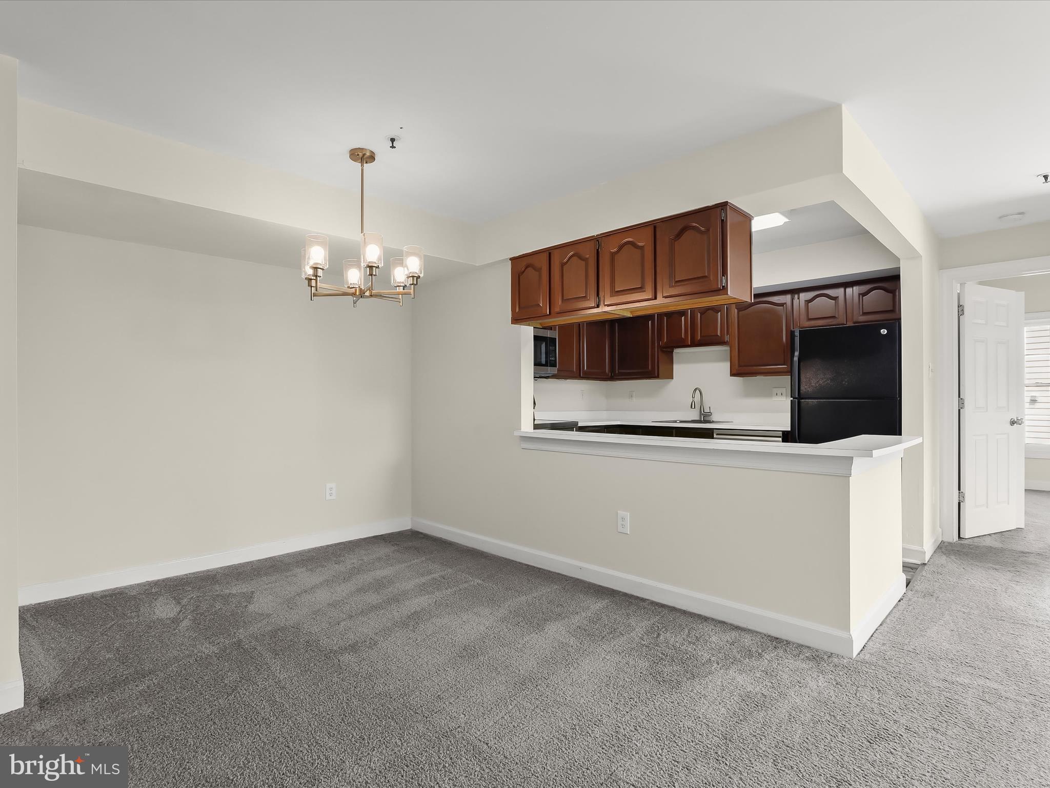 904 MARTELL COURT L 904-L