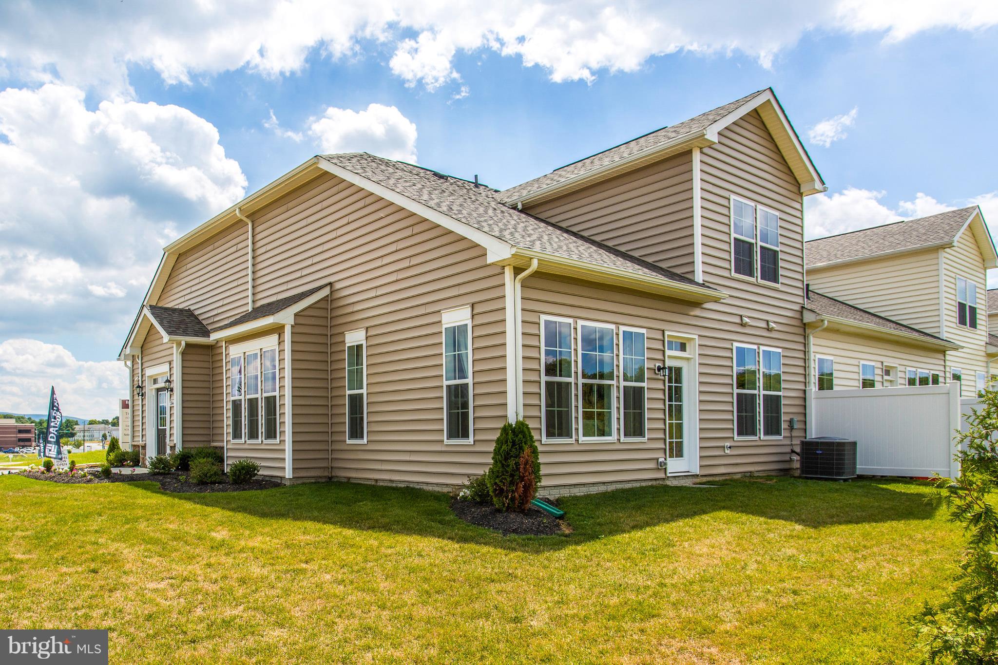 MARTINSBURG STATION - Residential