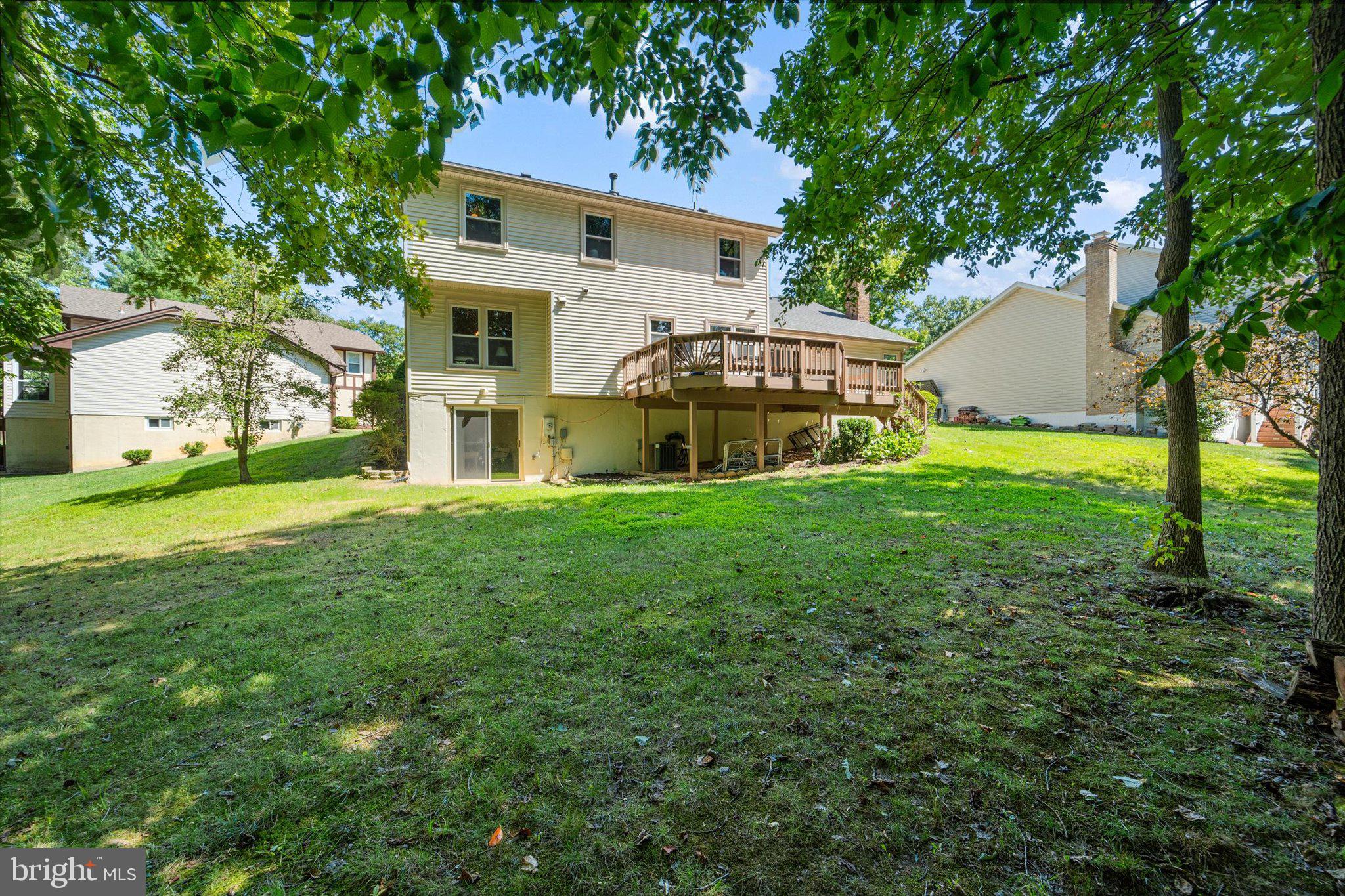 LONGWOOD KNOLLS - Residential Lease