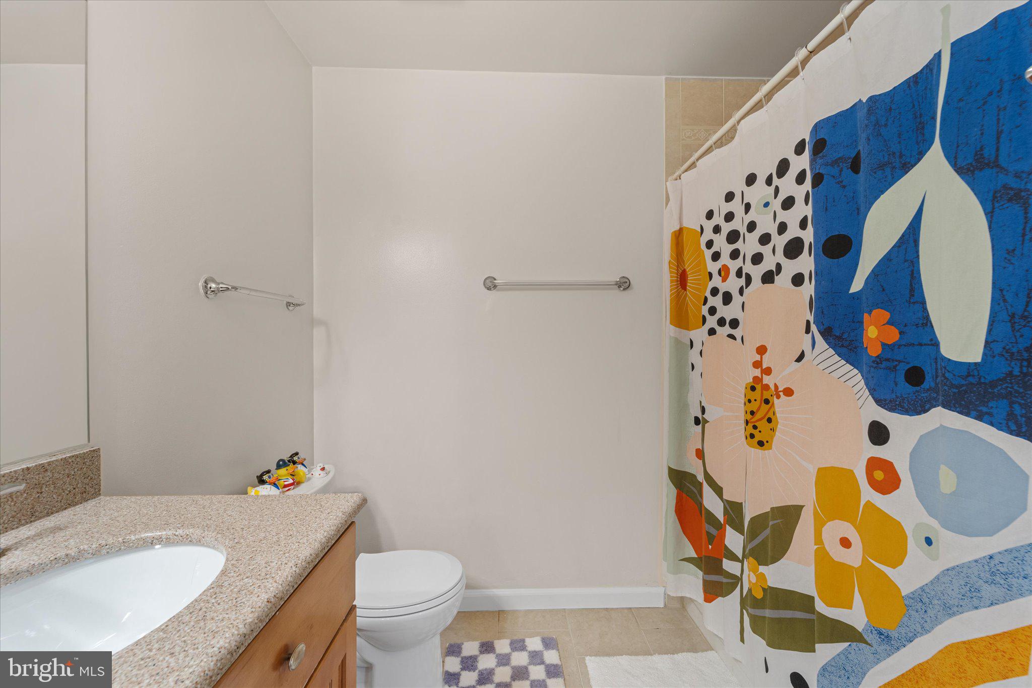 LONGWOOD KNOLLS - Residential Lease