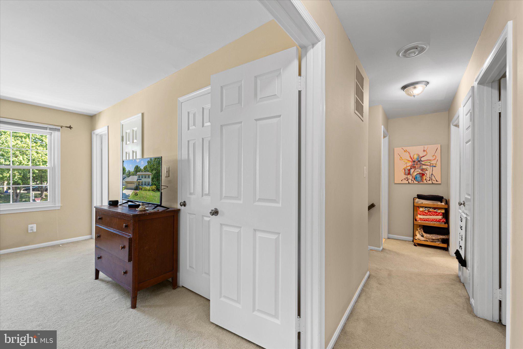 LONGWOOD KNOLLS - Residential Lease