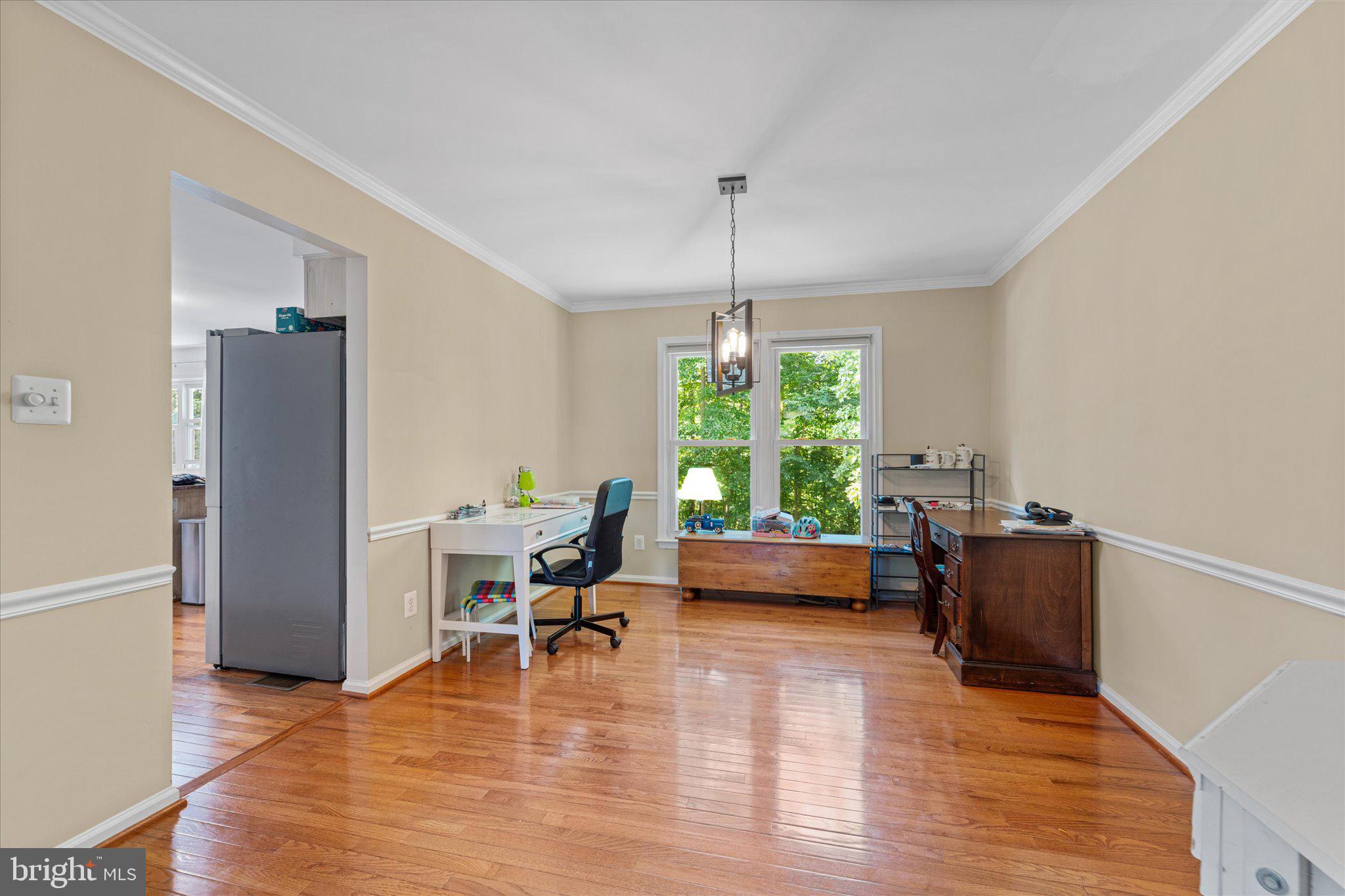 LONGWOOD KNOLLS - Residential Lease