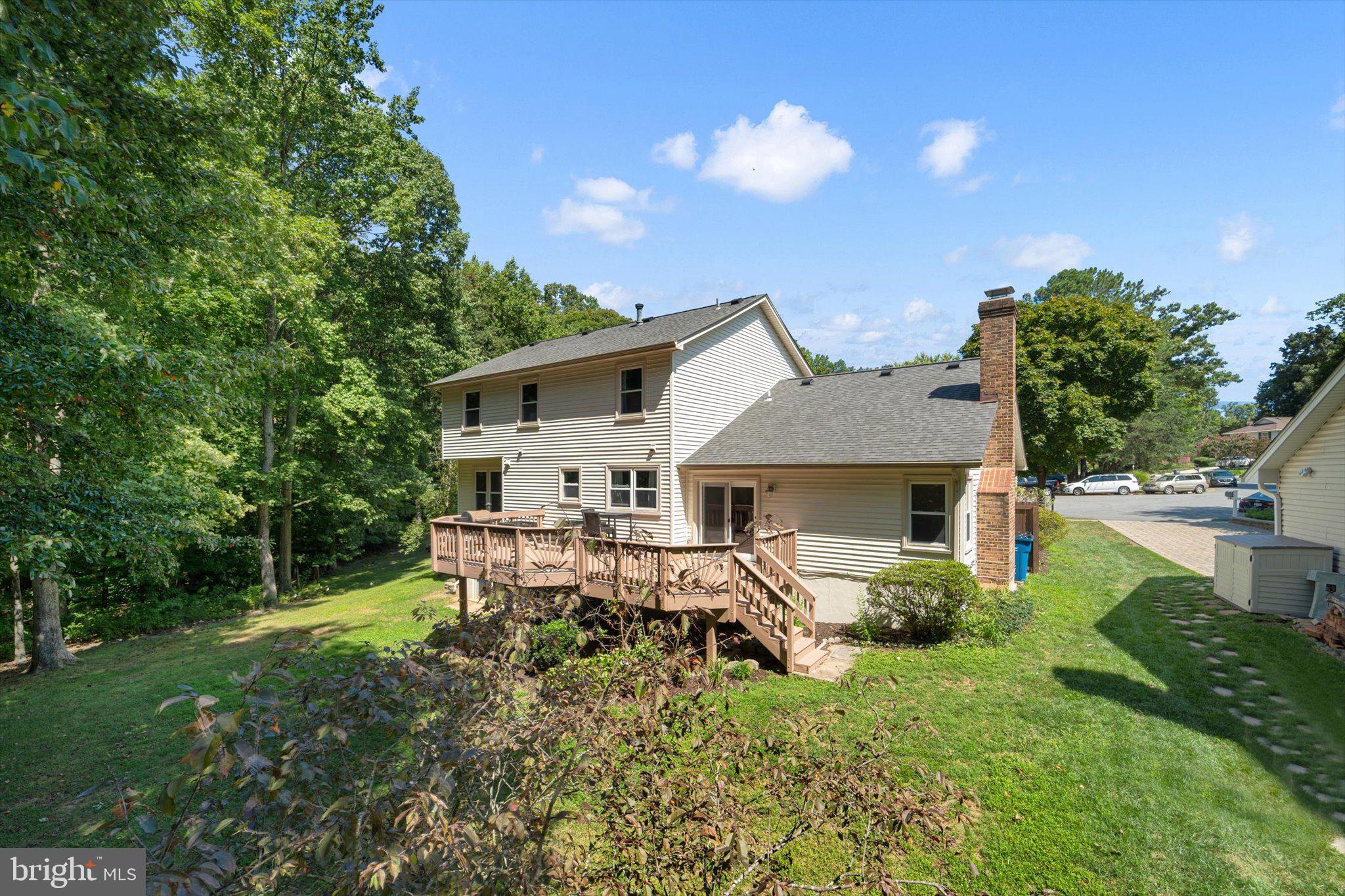 LONGWOOD KNOLLS - Residential Lease