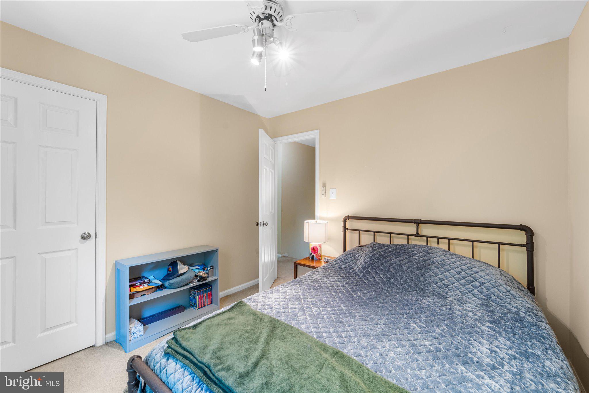 LONGWOOD KNOLLS - Residential Lease