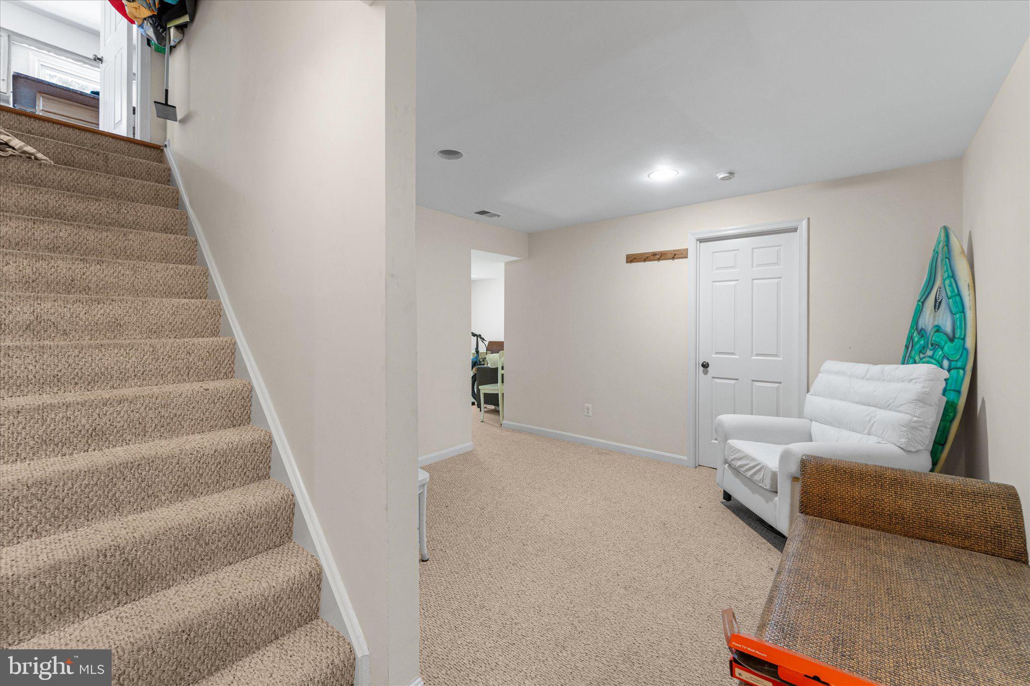 LONGWOOD KNOLLS - Residential Lease