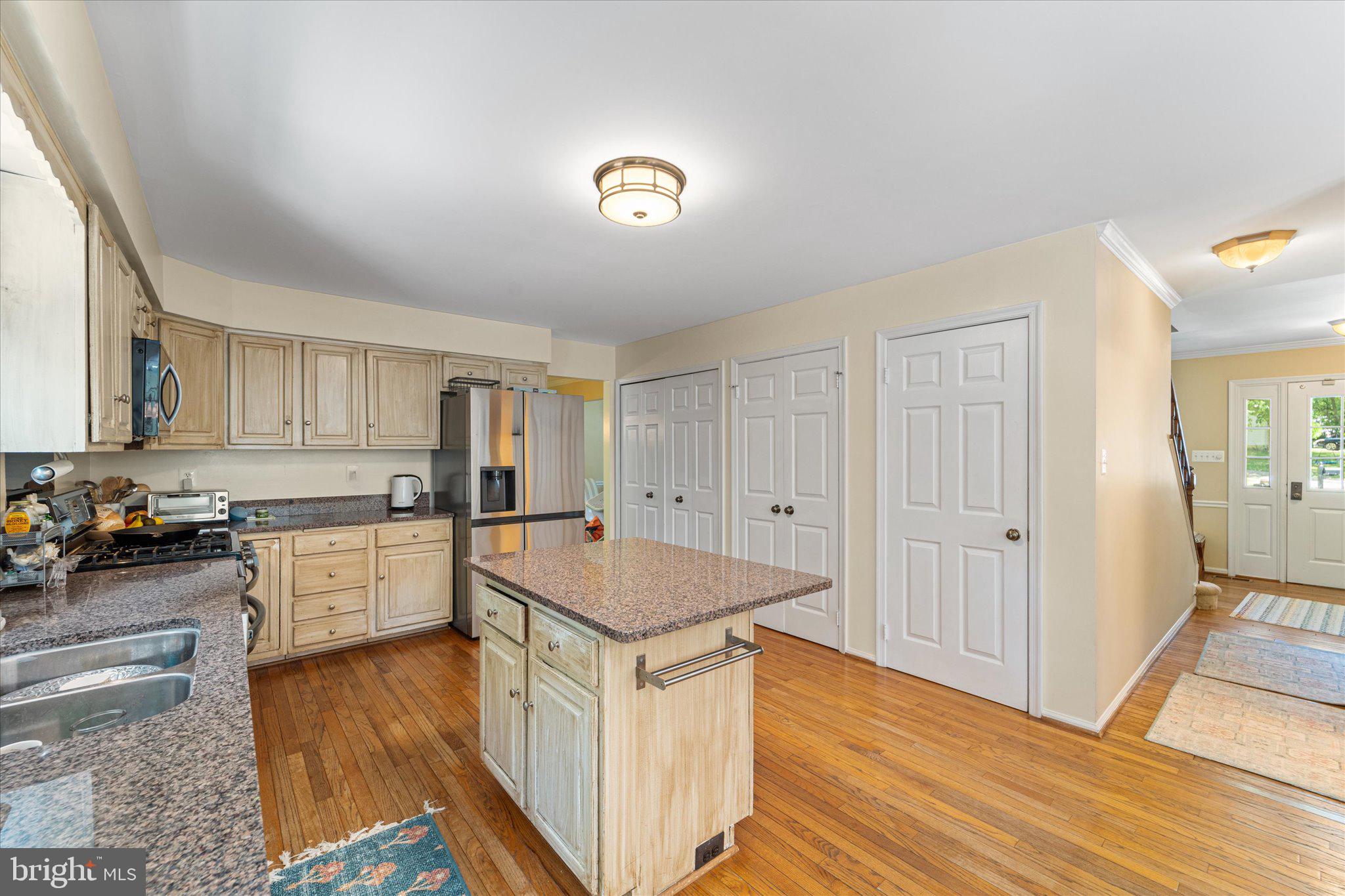 LONGWOOD KNOLLS - Residential Lease