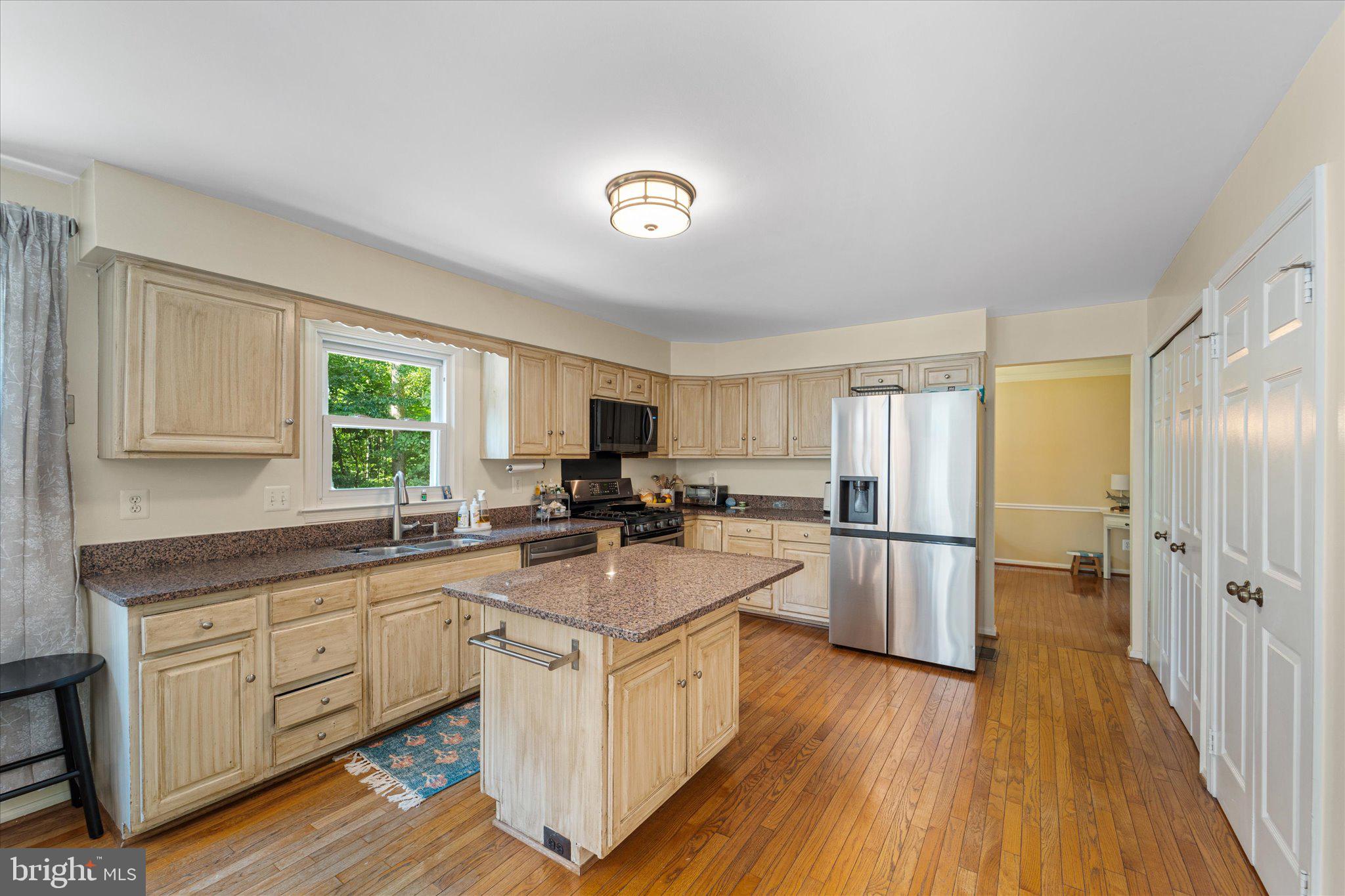 LONGWOOD KNOLLS - Residential Lease