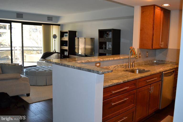 ATRIUM - Residential Lease