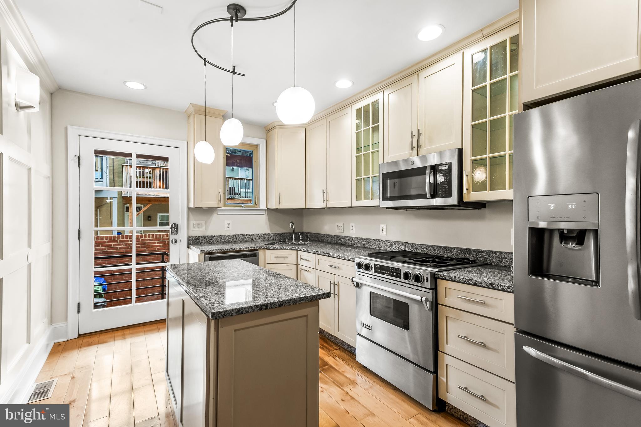 CANTON - Residential