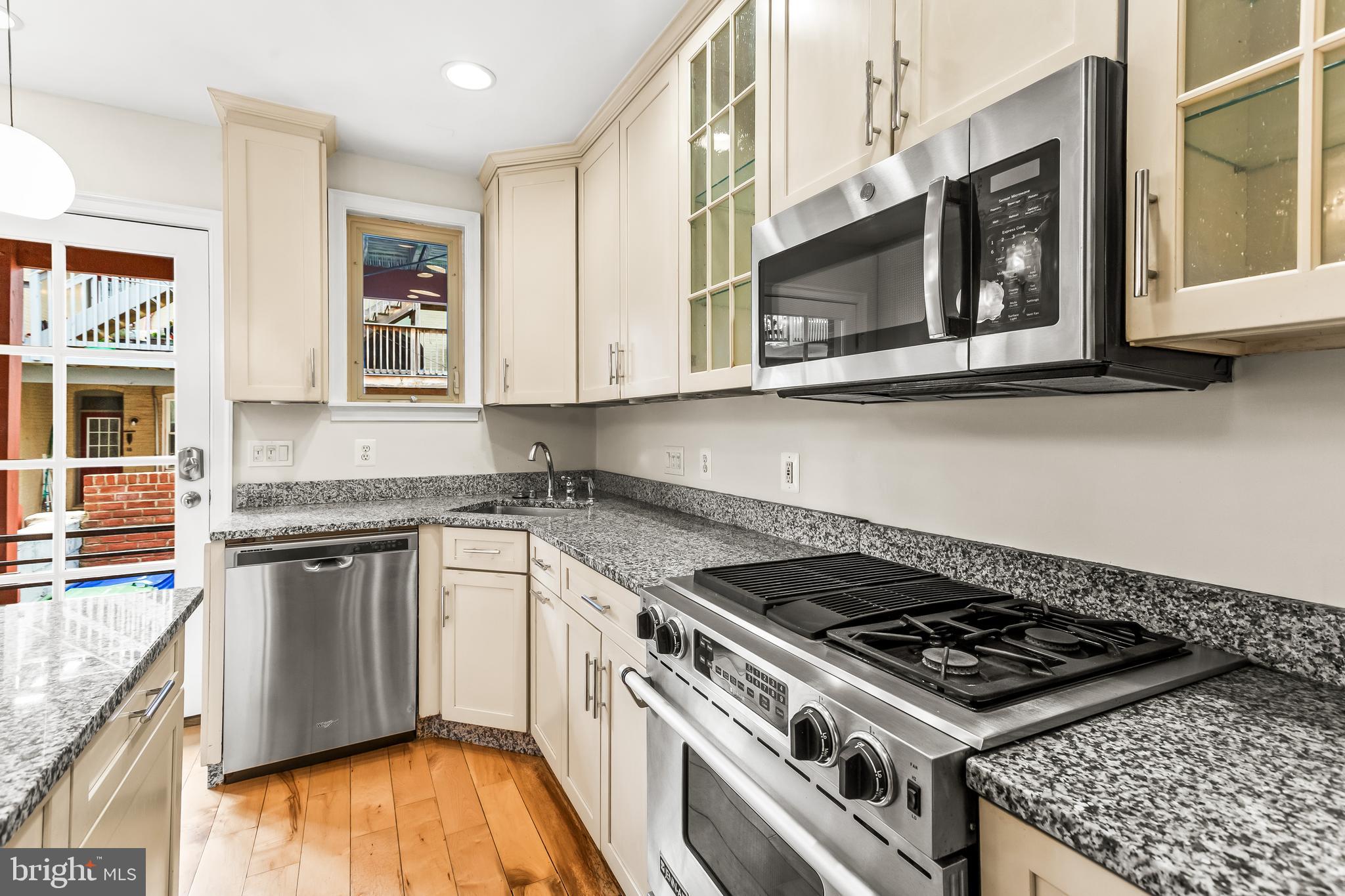 CANTON - Residential