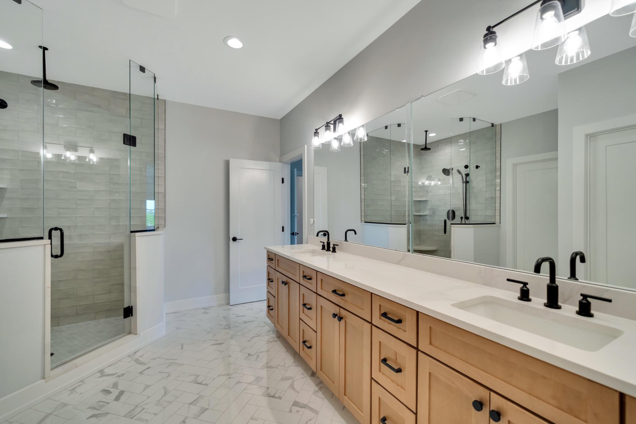 BRIARWOOD - Residential
