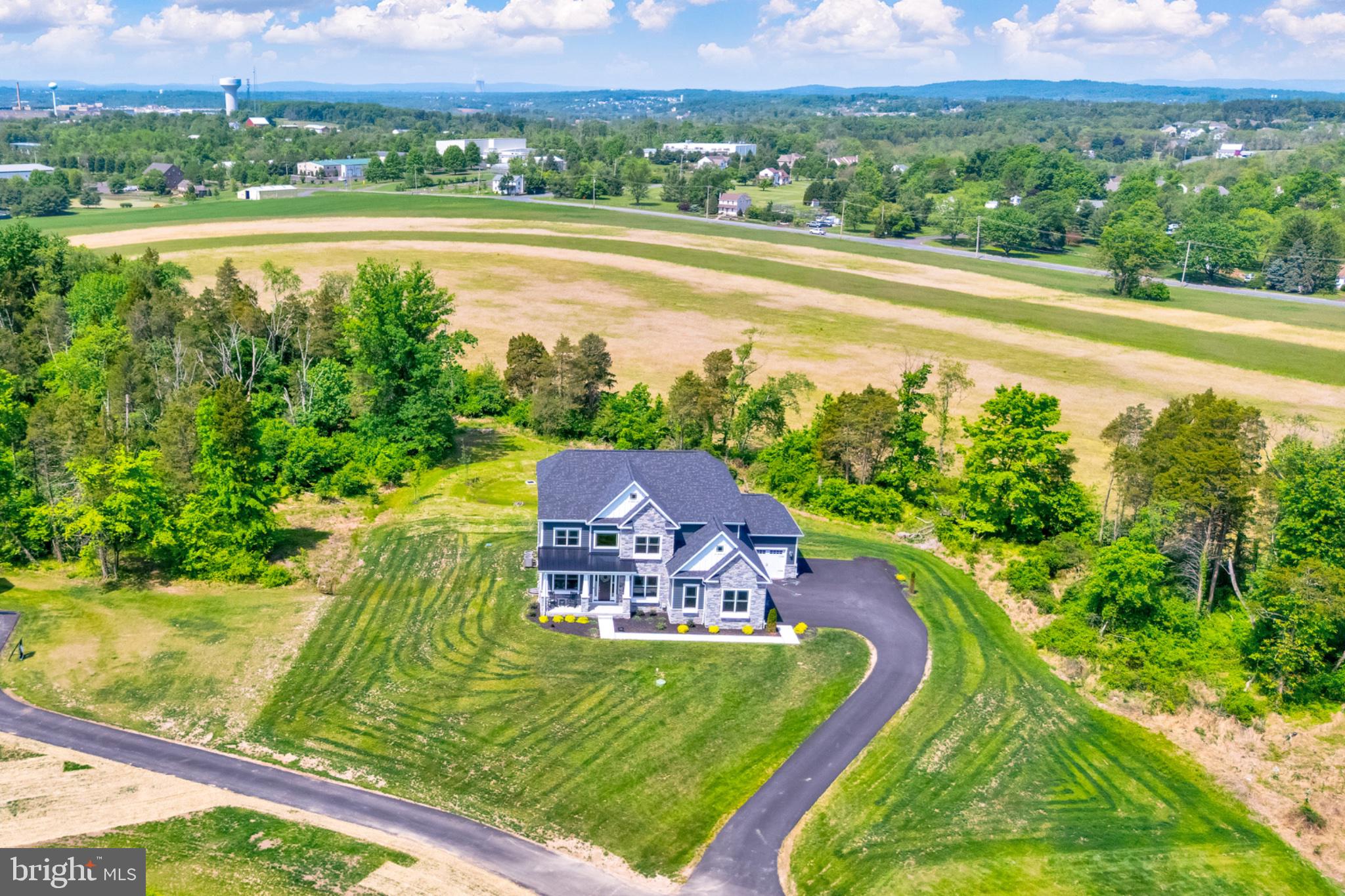 BRIARWOOD - Residential