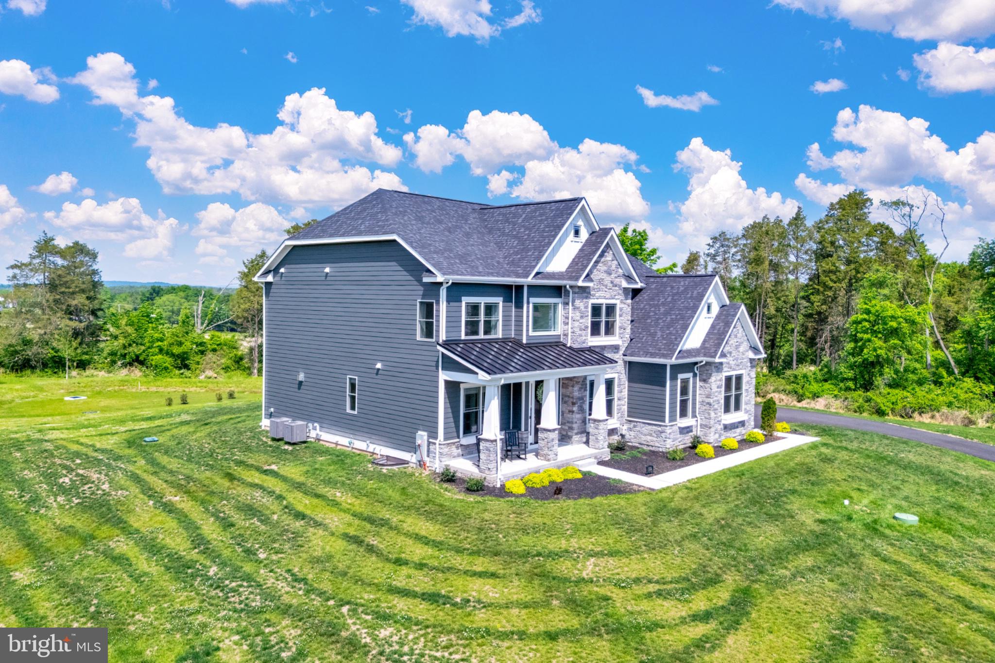 BRIARWOOD - Residential