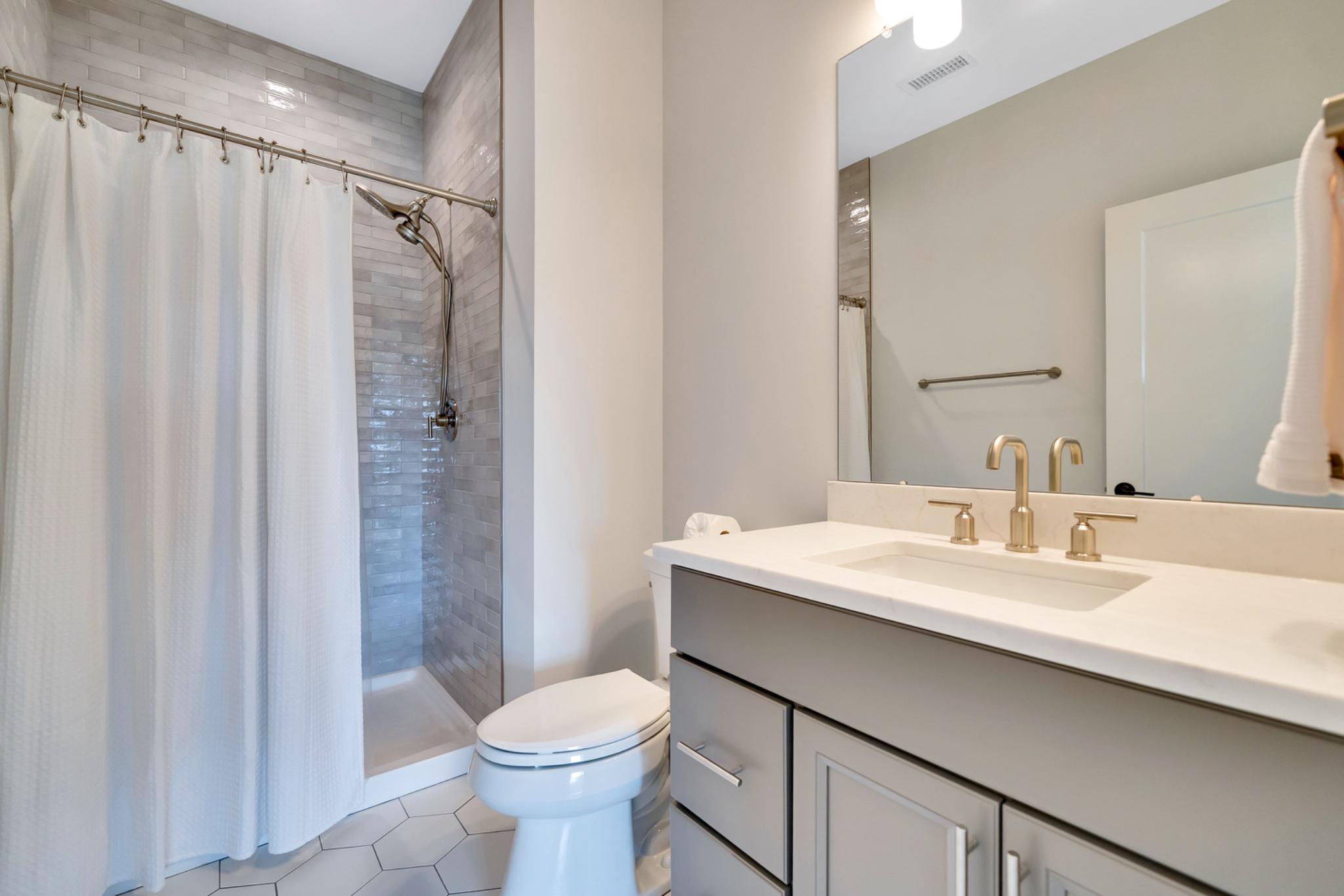 BRIARWOOD - Residential