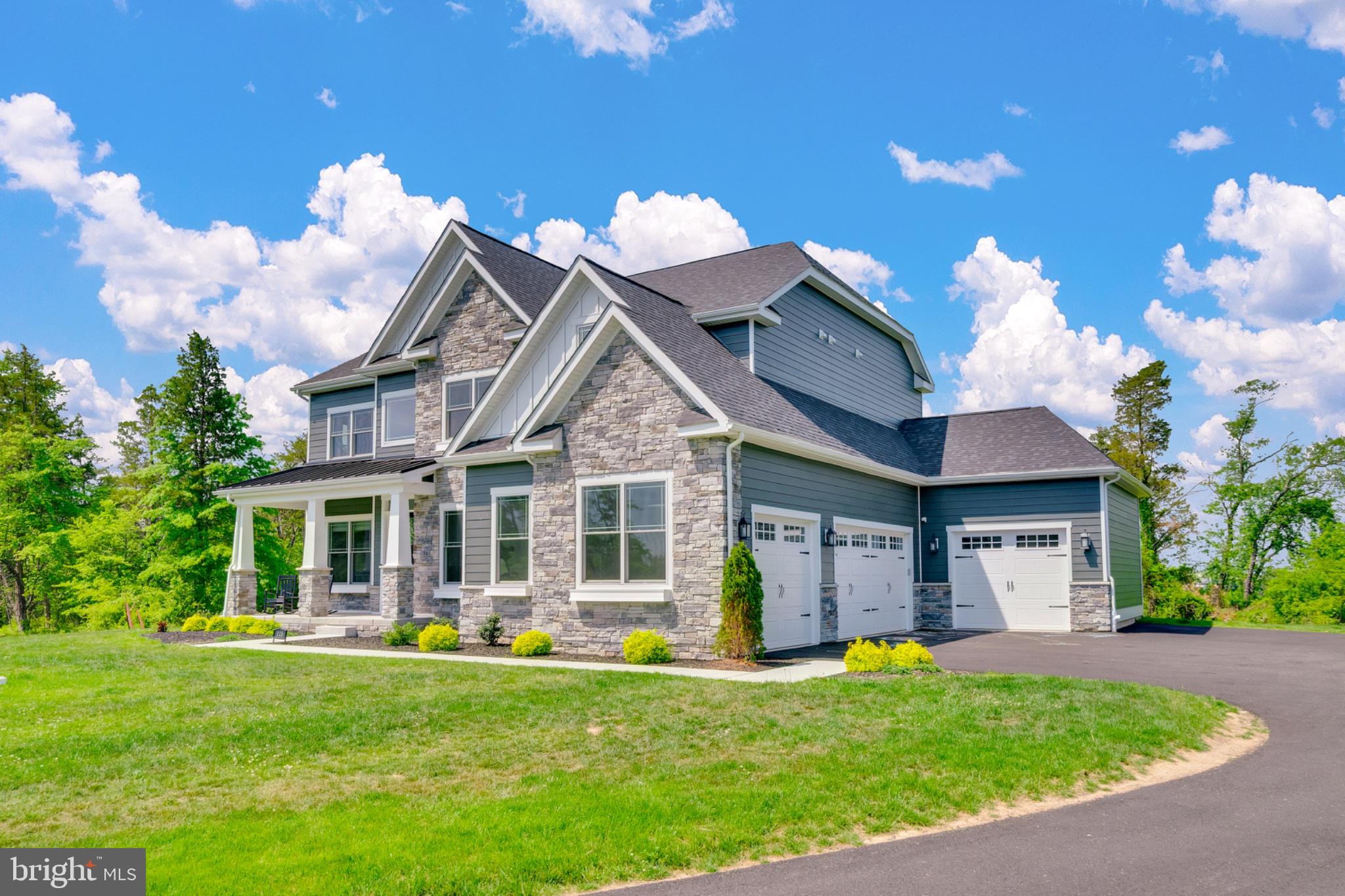BRIARWOOD - Residential