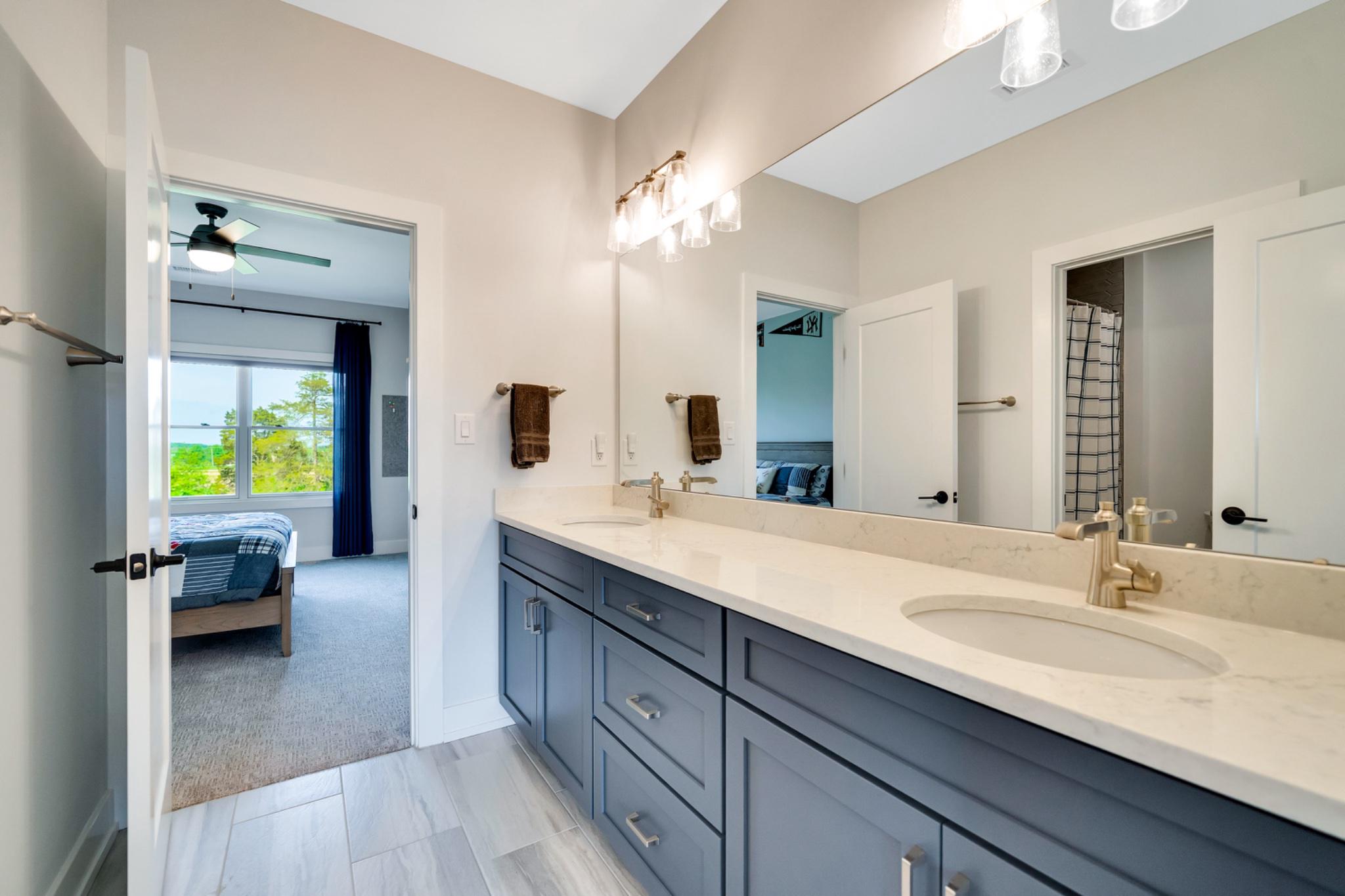 BRIARWOOD - Residential