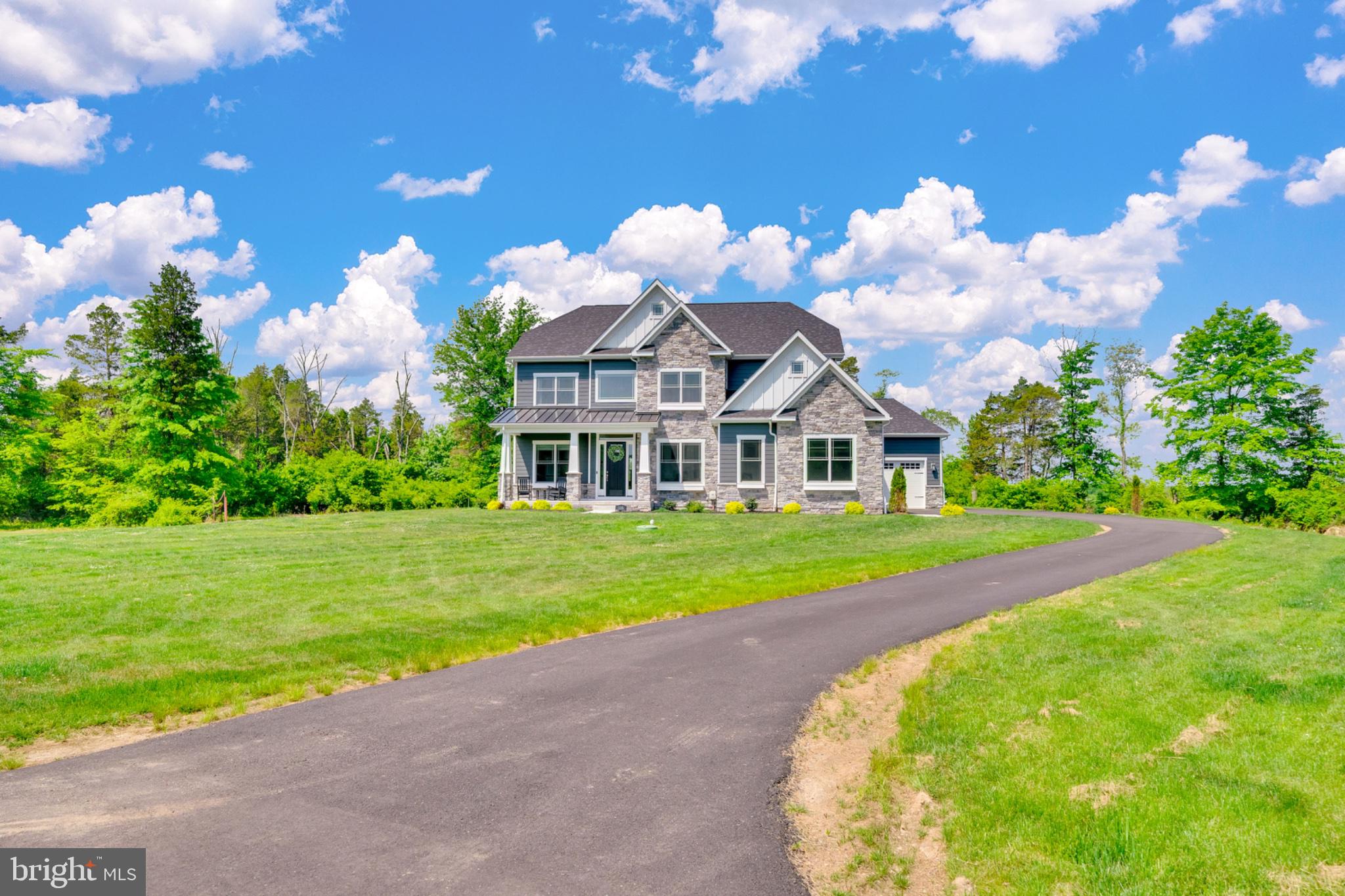 BRIARWOOD - Residential