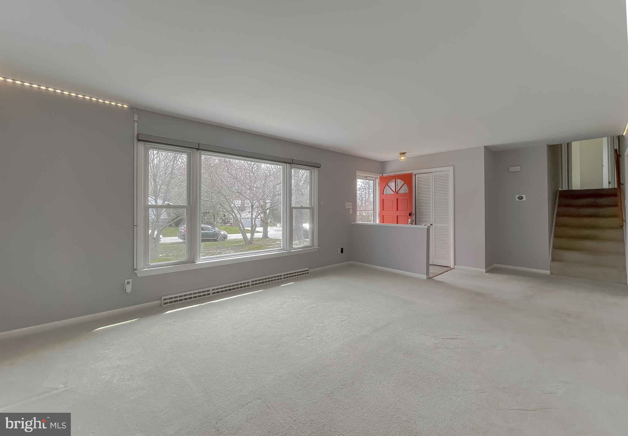 ESPERANZA FARMS - Residential Lease