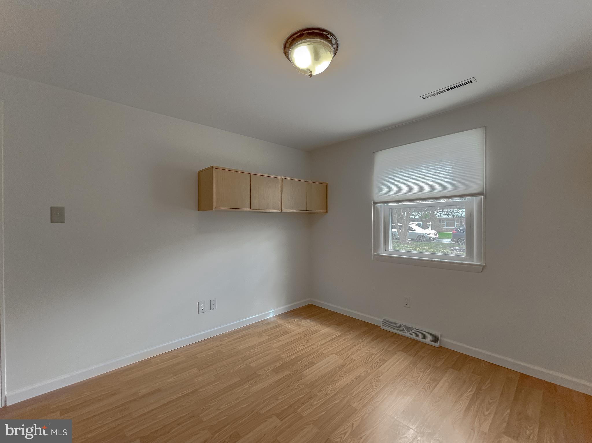 ESPERANZA FARMS - Residential Lease