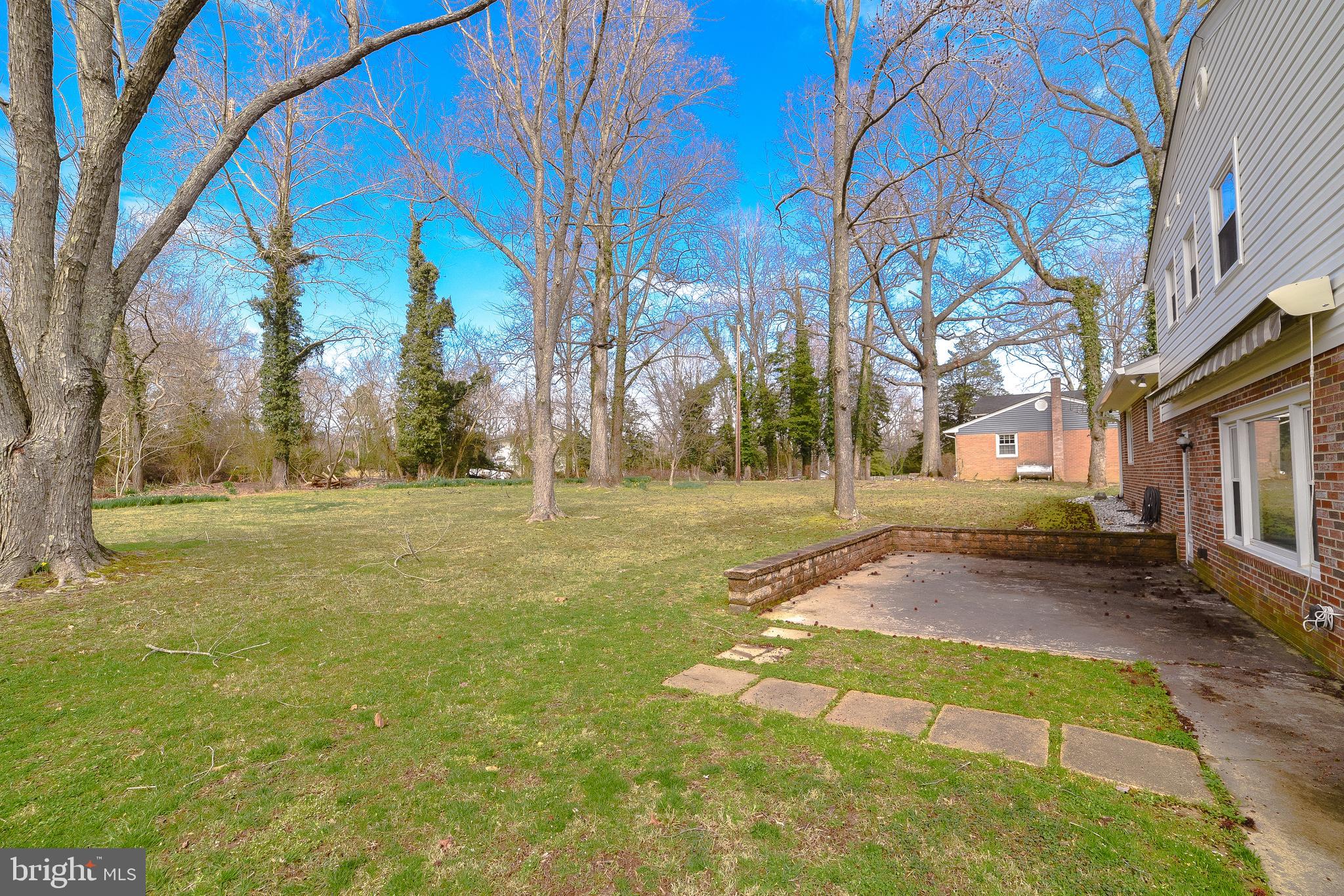 ESPERANZA FARMS - Residential Lease