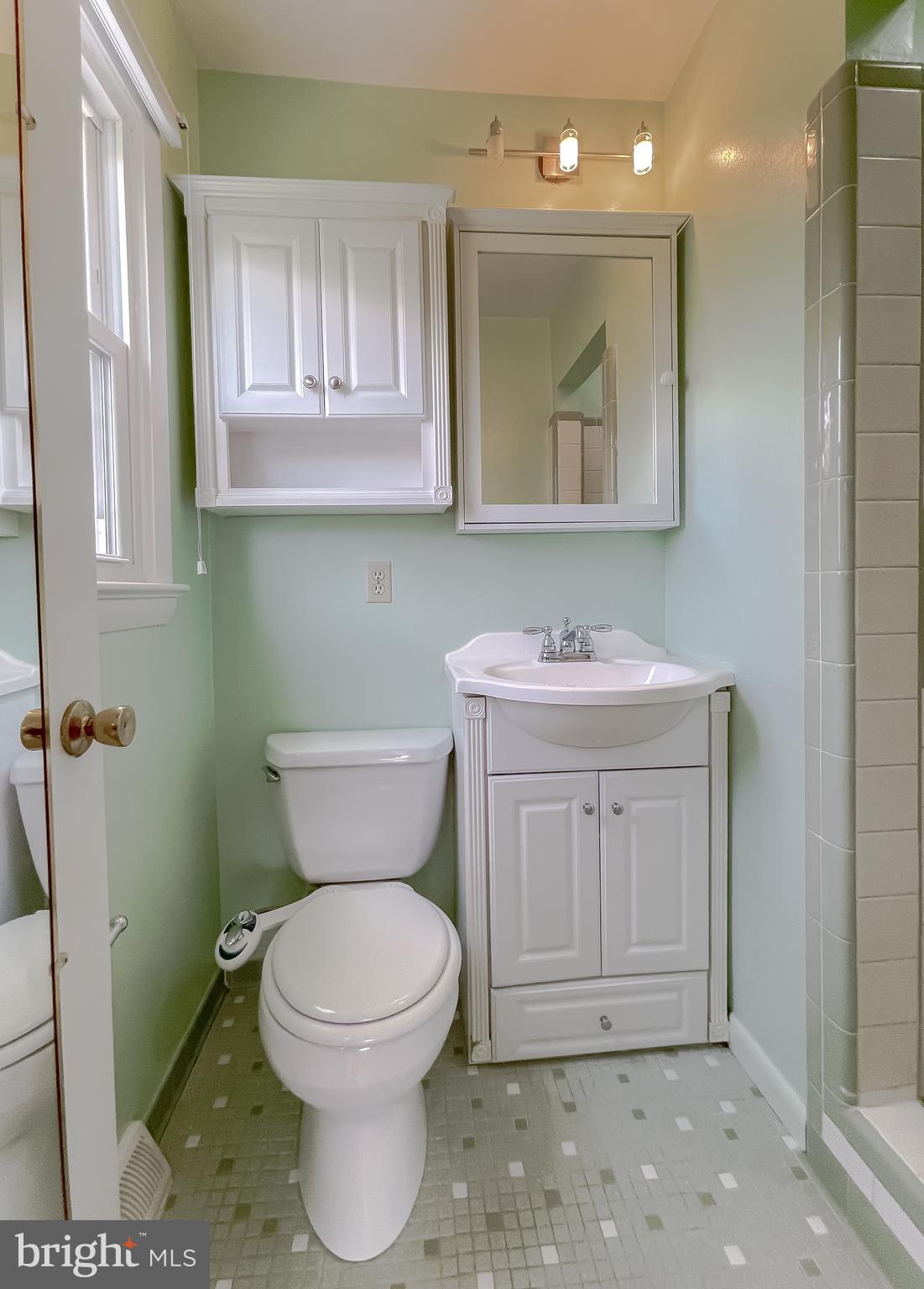 ESPERANZA FARMS - Residential Lease