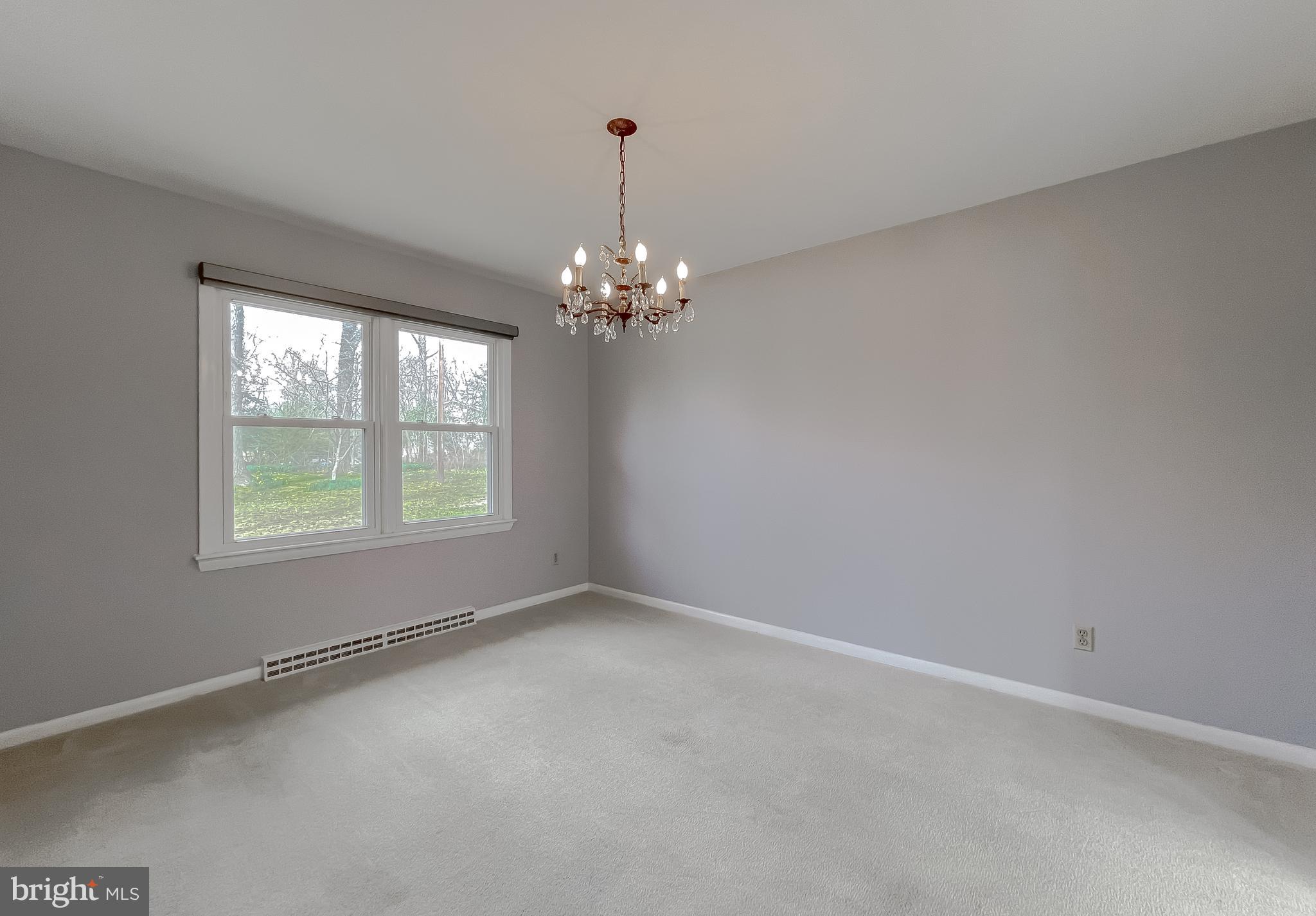 ESPERANZA FARMS - Residential Lease