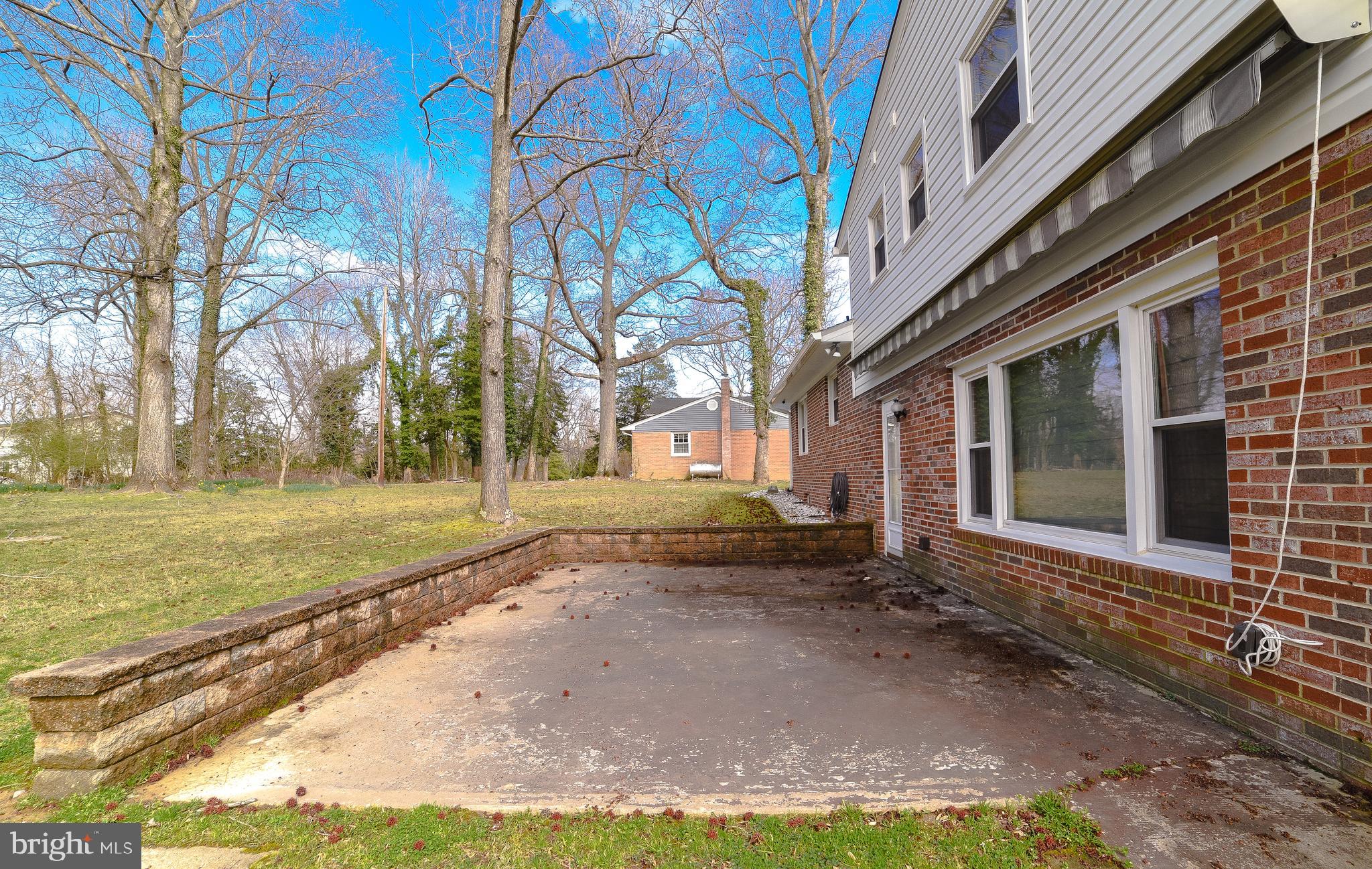 ESPERANZA FARMS - Residential Lease