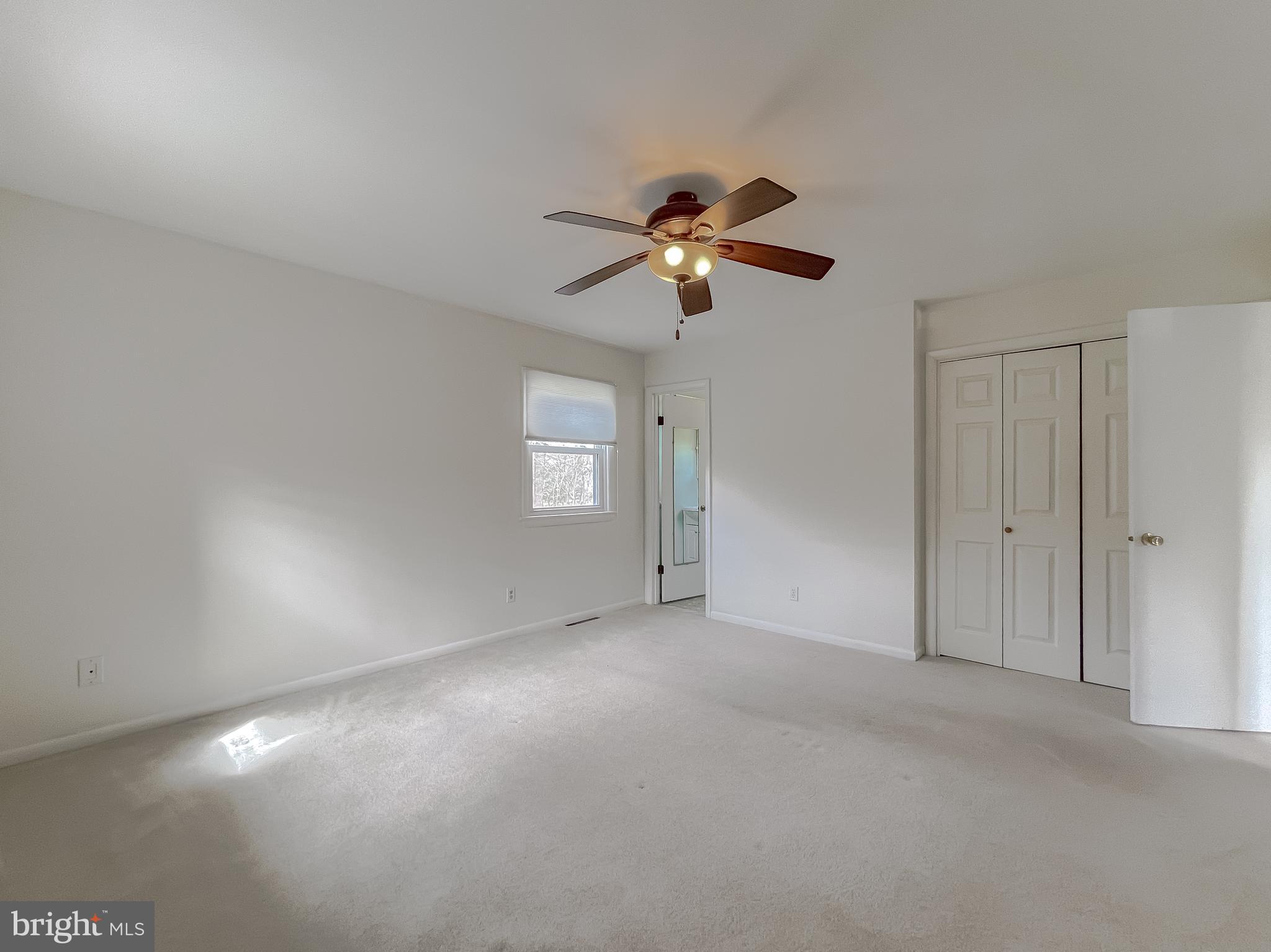 ESPERANZA FARMS - Residential Lease