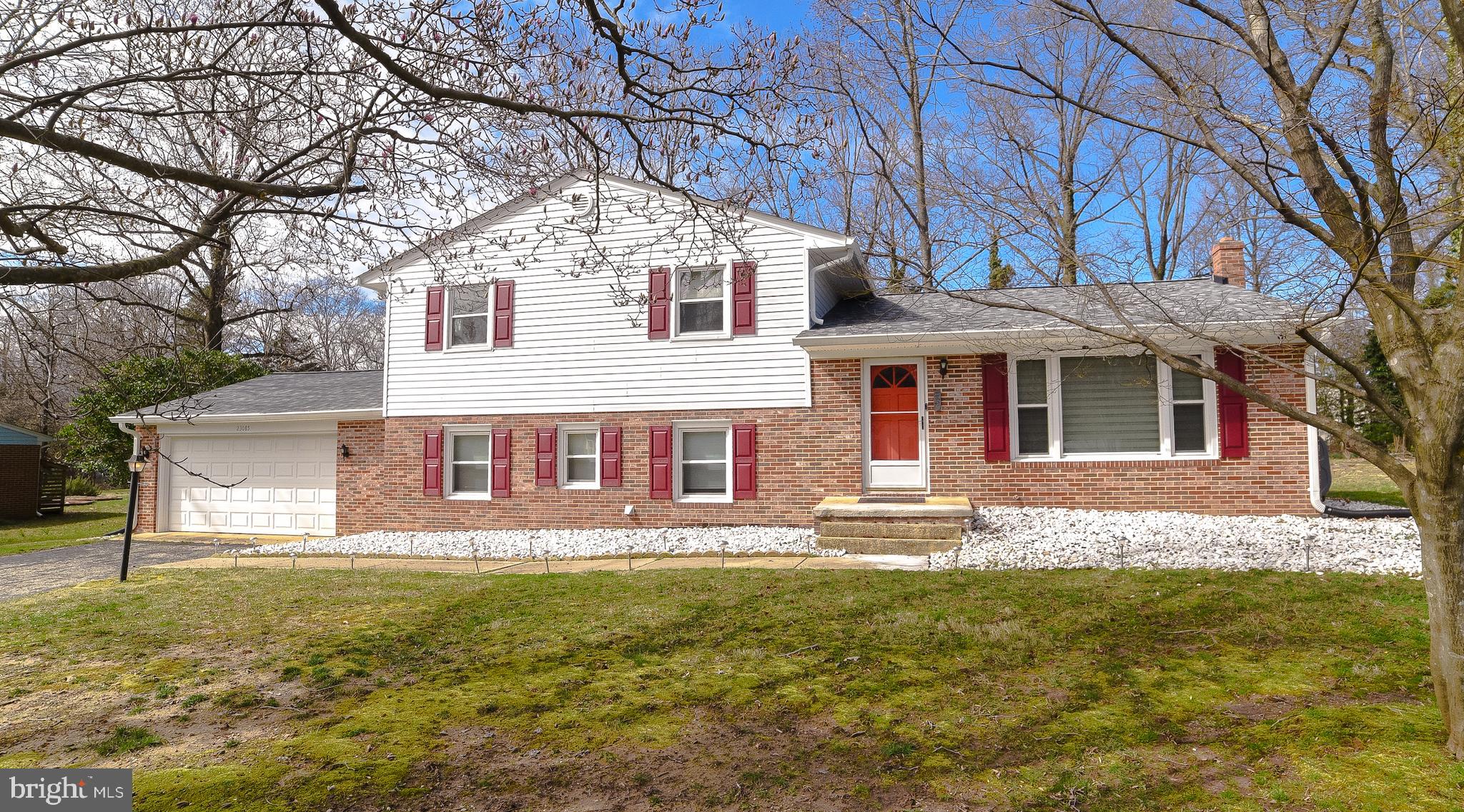 ESPERANZA FARMS - Residential Lease