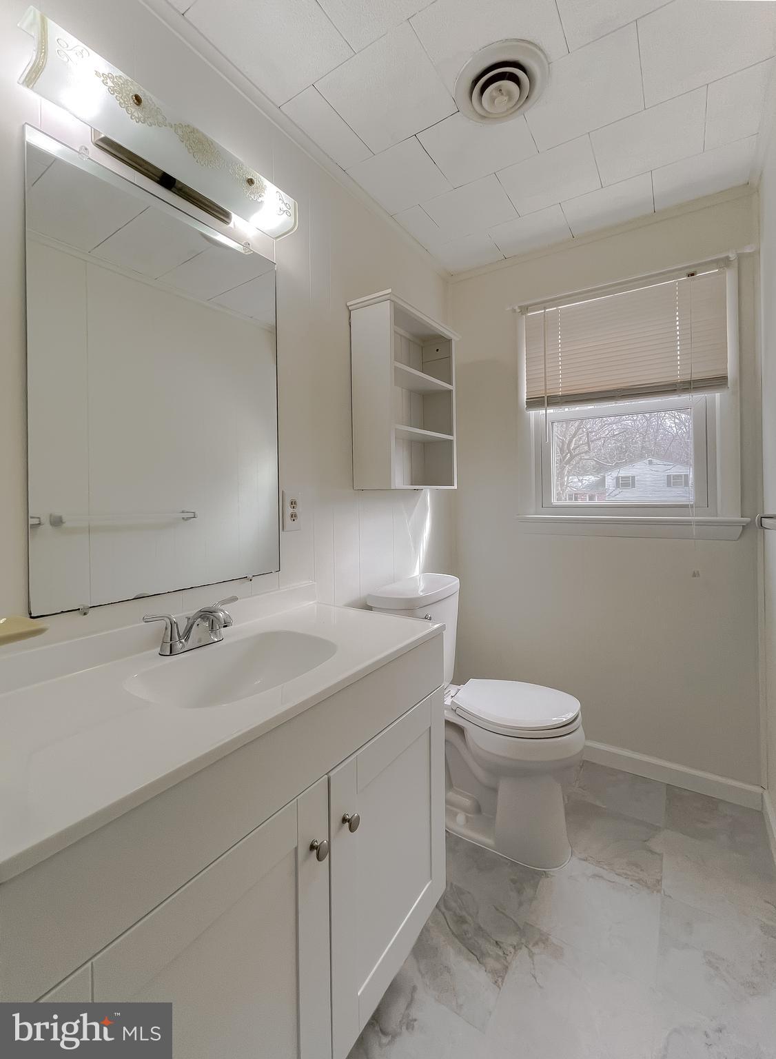 ESPERANZA FARMS - Residential Lease