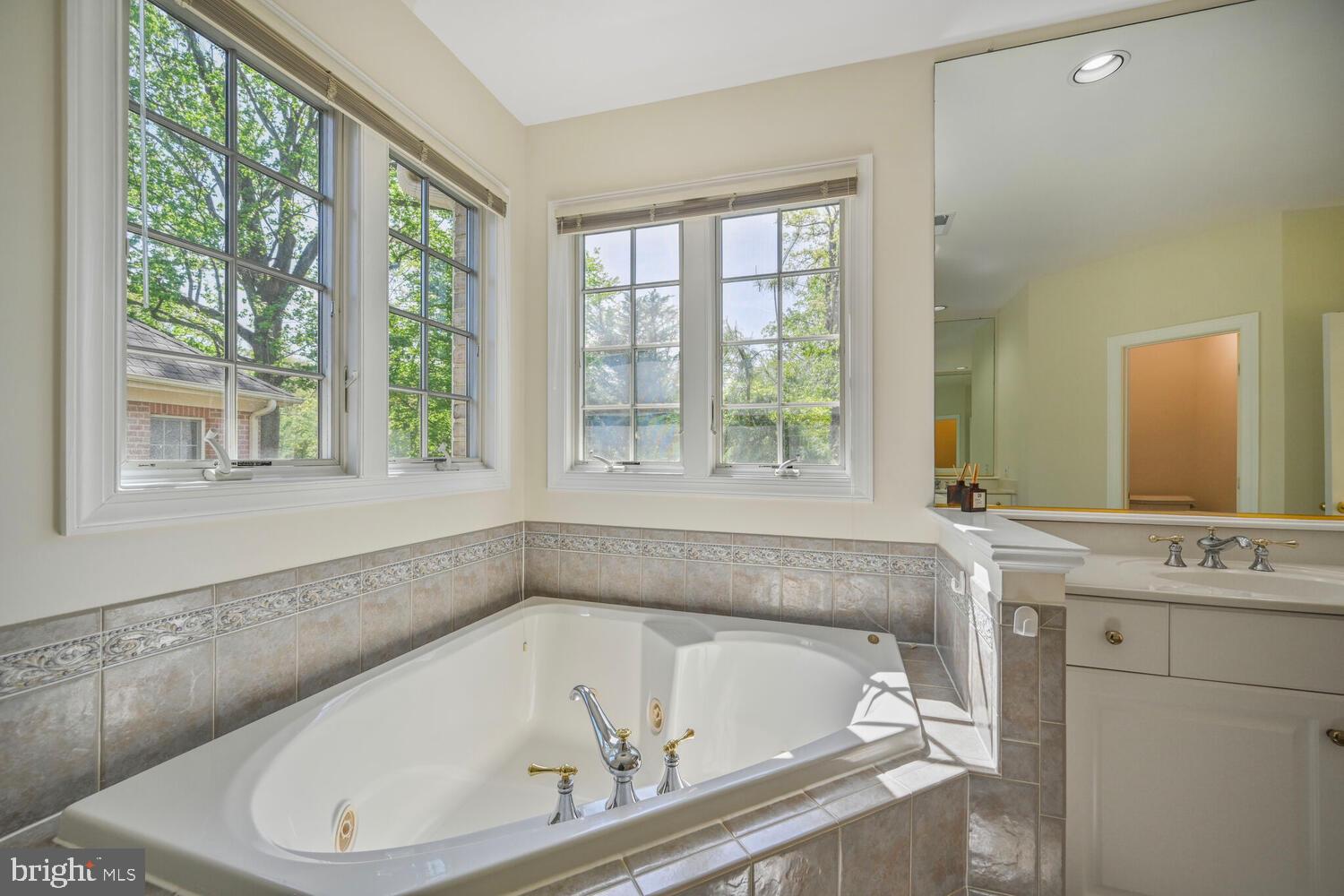 LOCUST RIDGE - Residential