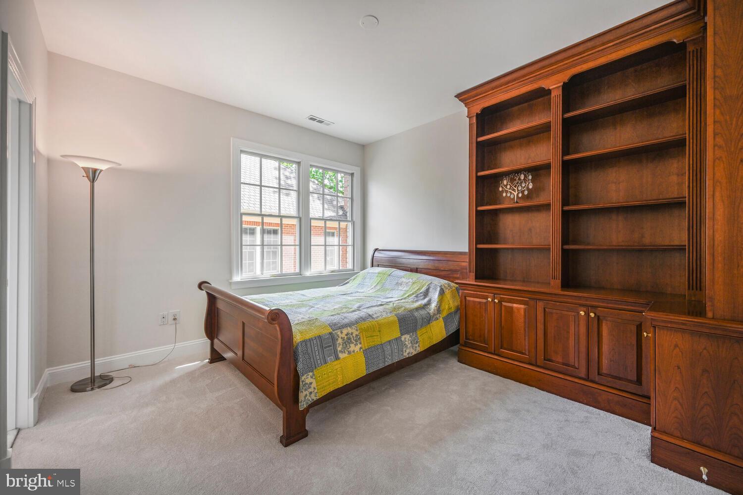 LOCUST RIDGE - Residential